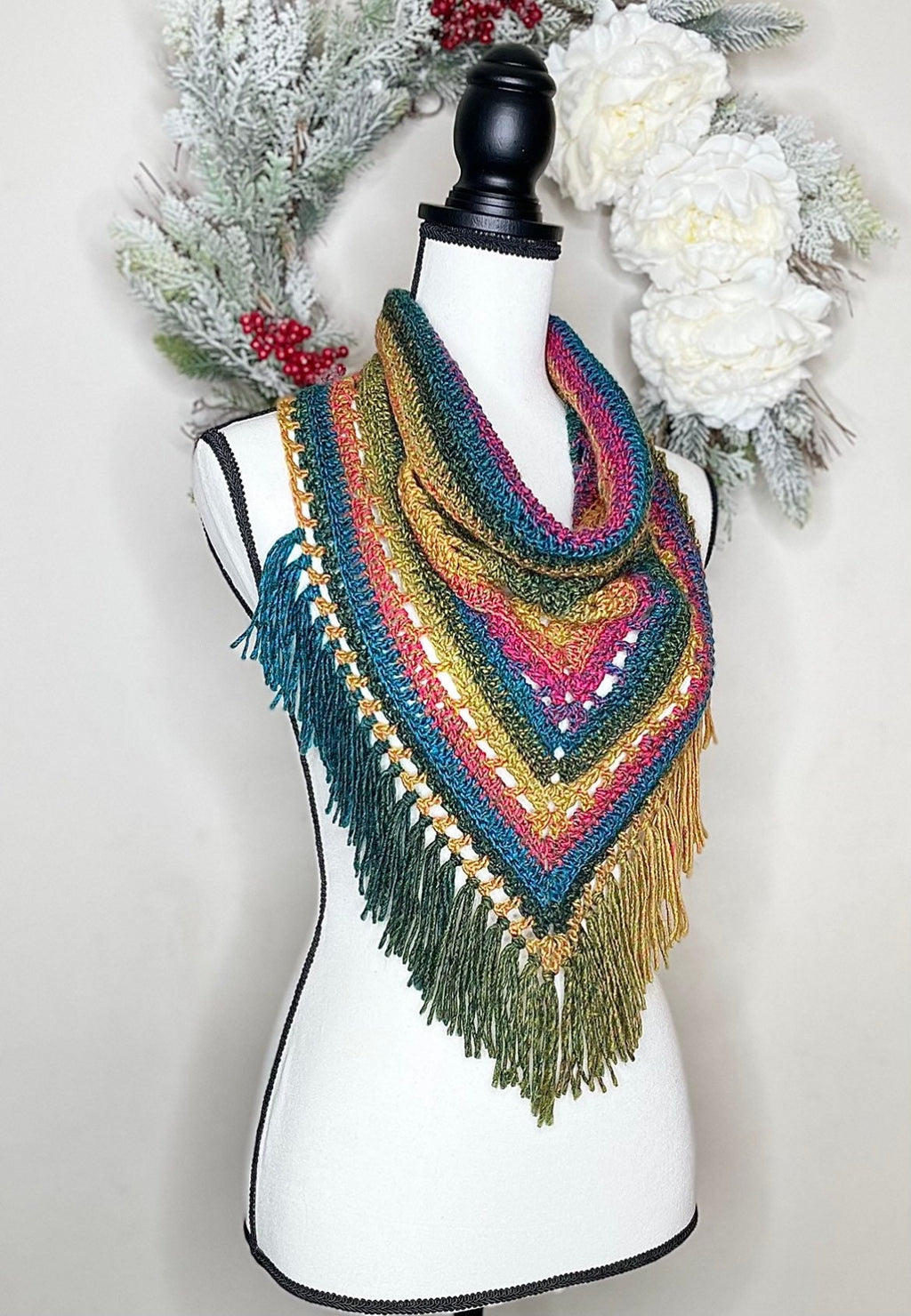 Triangle cowl