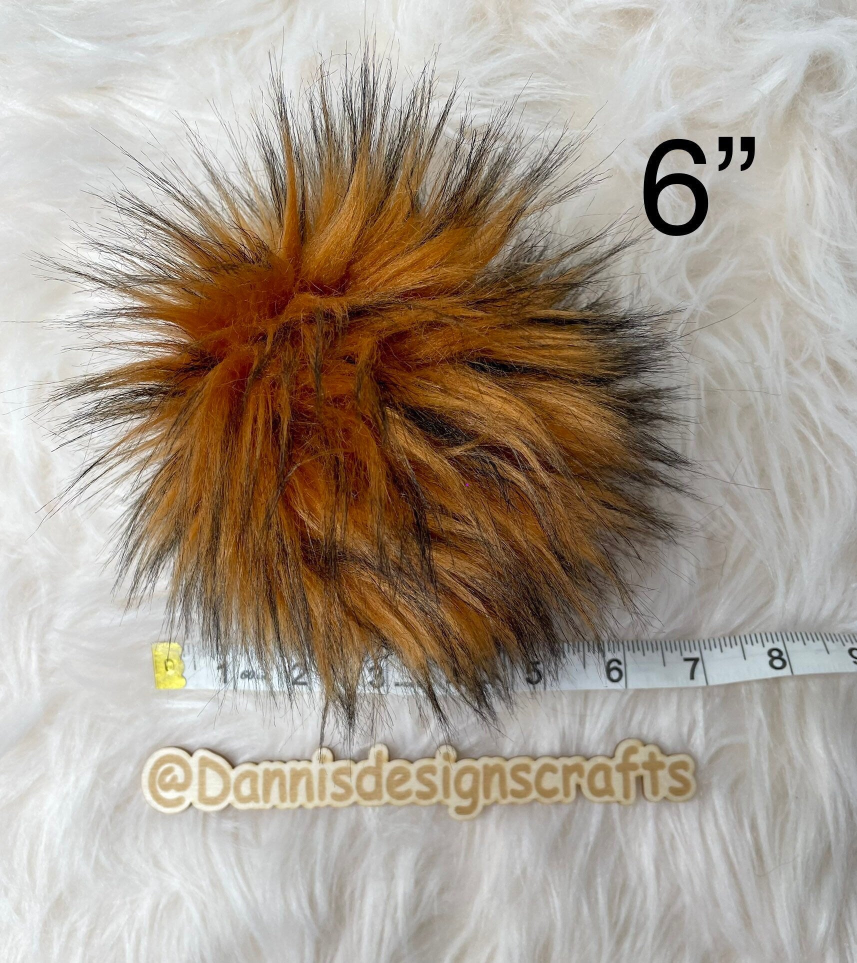 Amber husky Faux fur Pom Pom