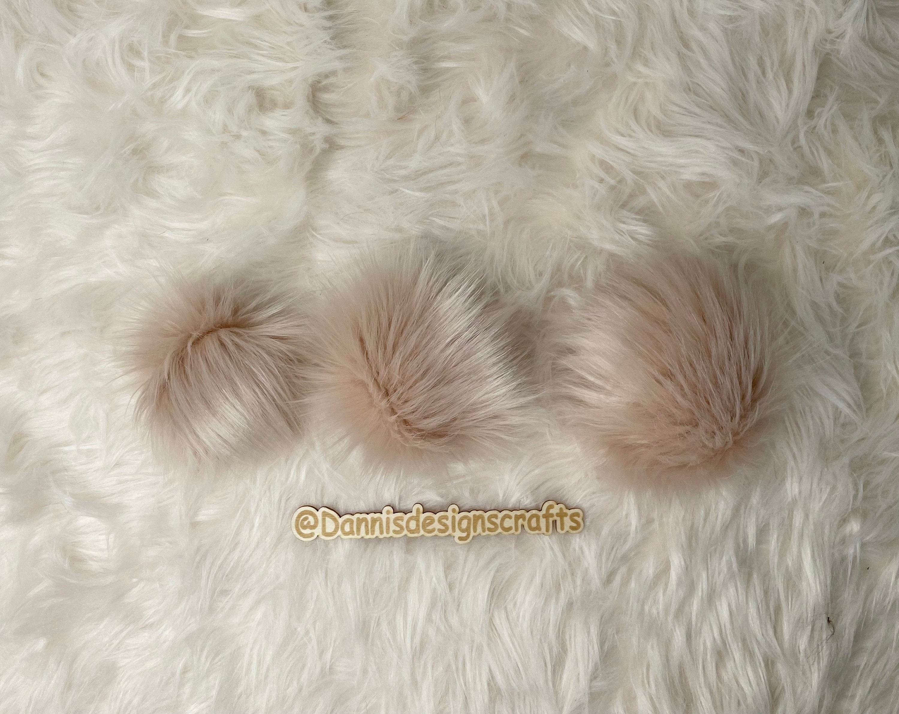 Blushing Faux fur Pom Pom