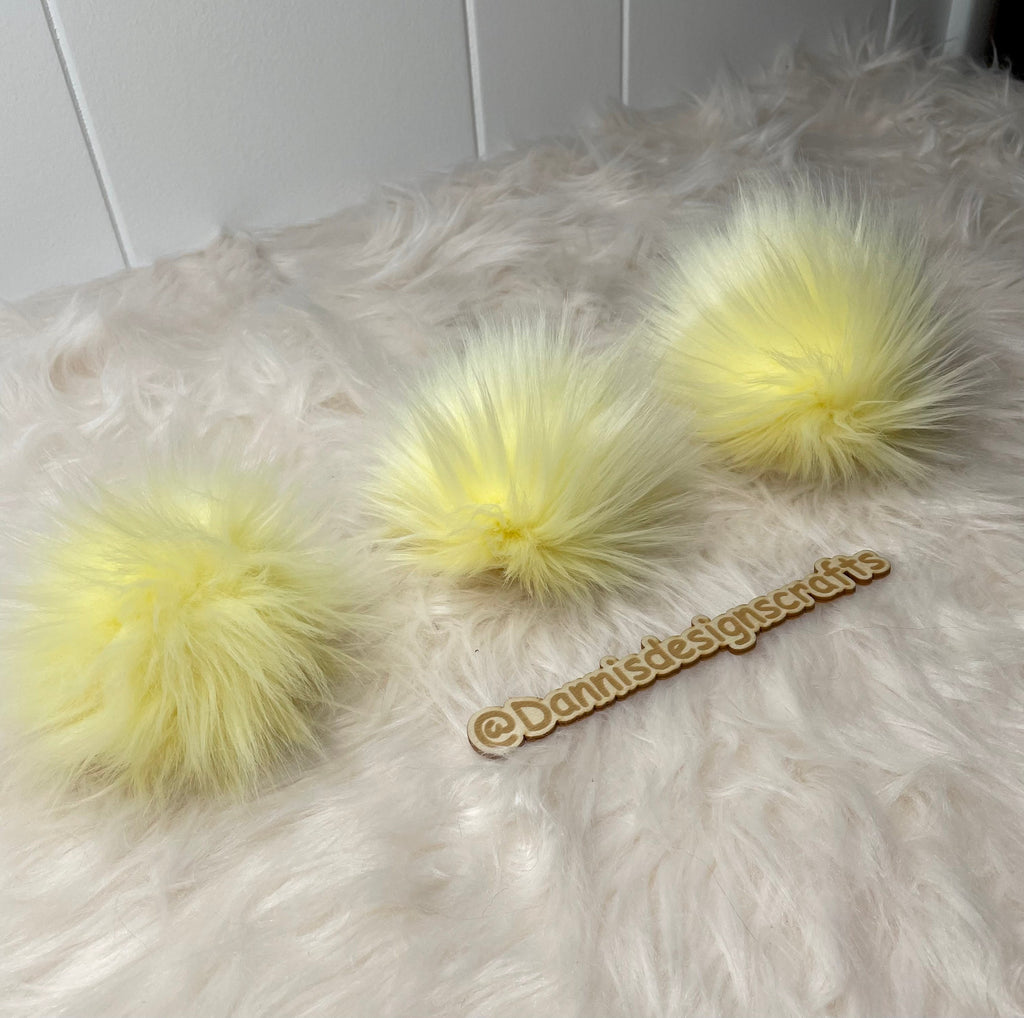 Sunshine Faux fur Pom Pom