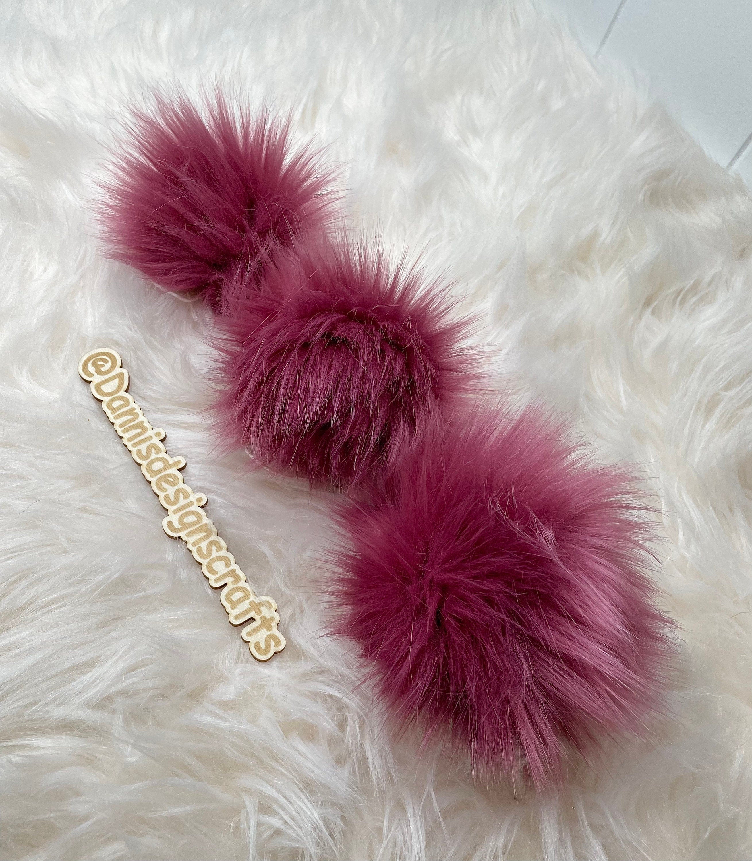 Rose Faux fur Pom Pom