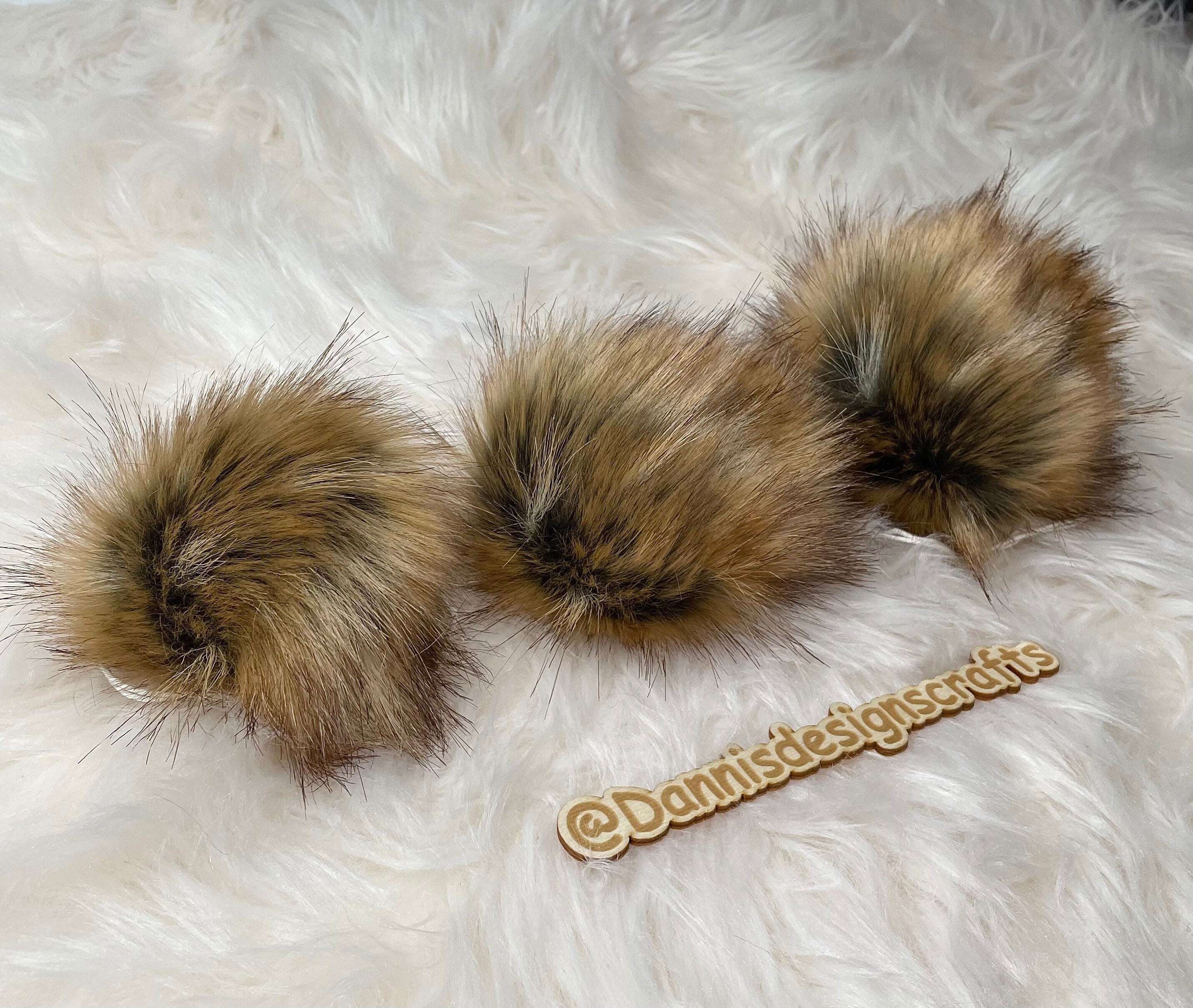 Canadian fox Faux fur Pom Pom