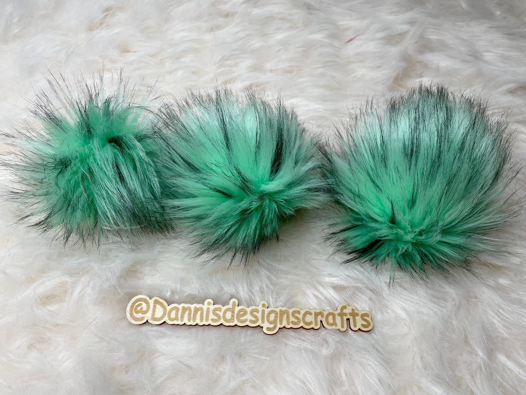 Mint husky Faux fur Pom Pom