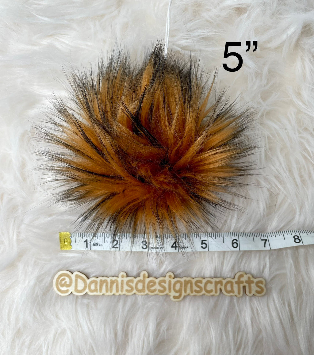 Amber husky Faux fur Pom Pom