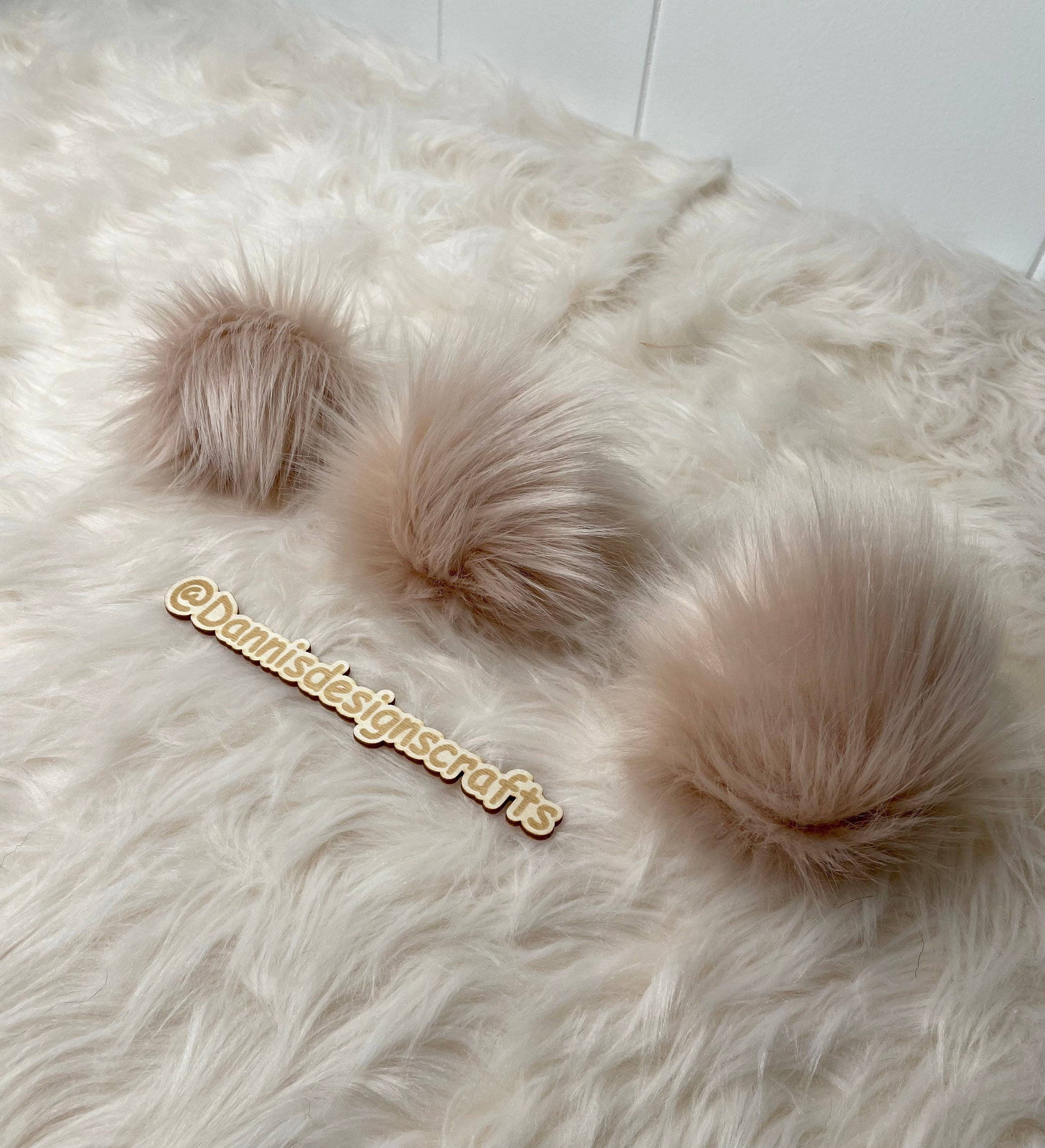 Blushing Faux fur Pom Pom