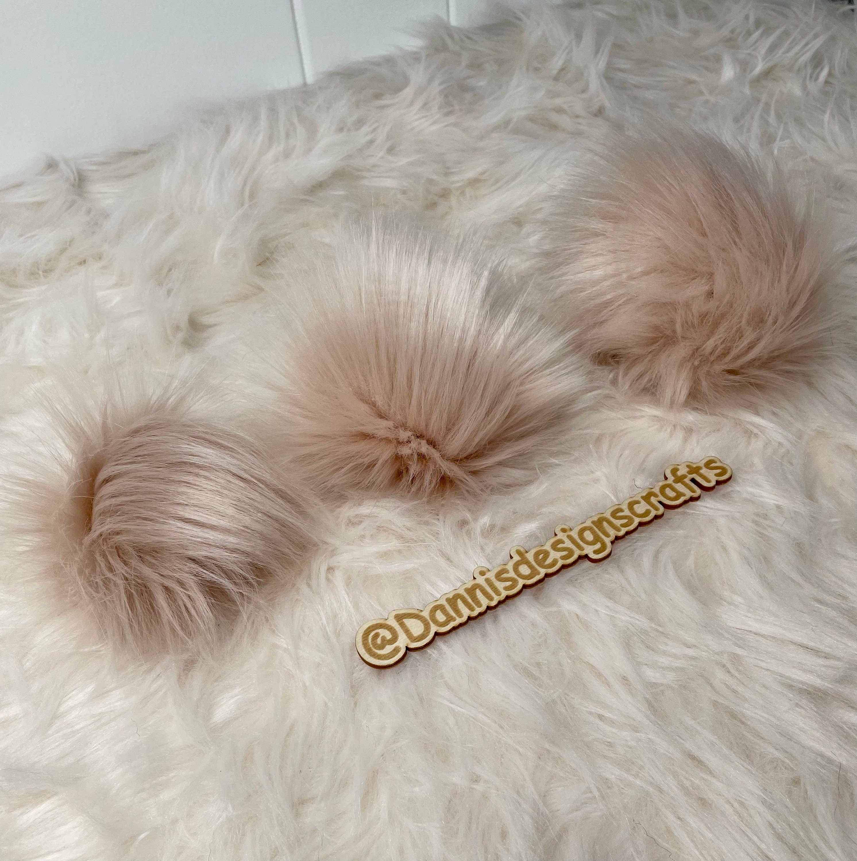 Blushing Faux fur Pom Pom