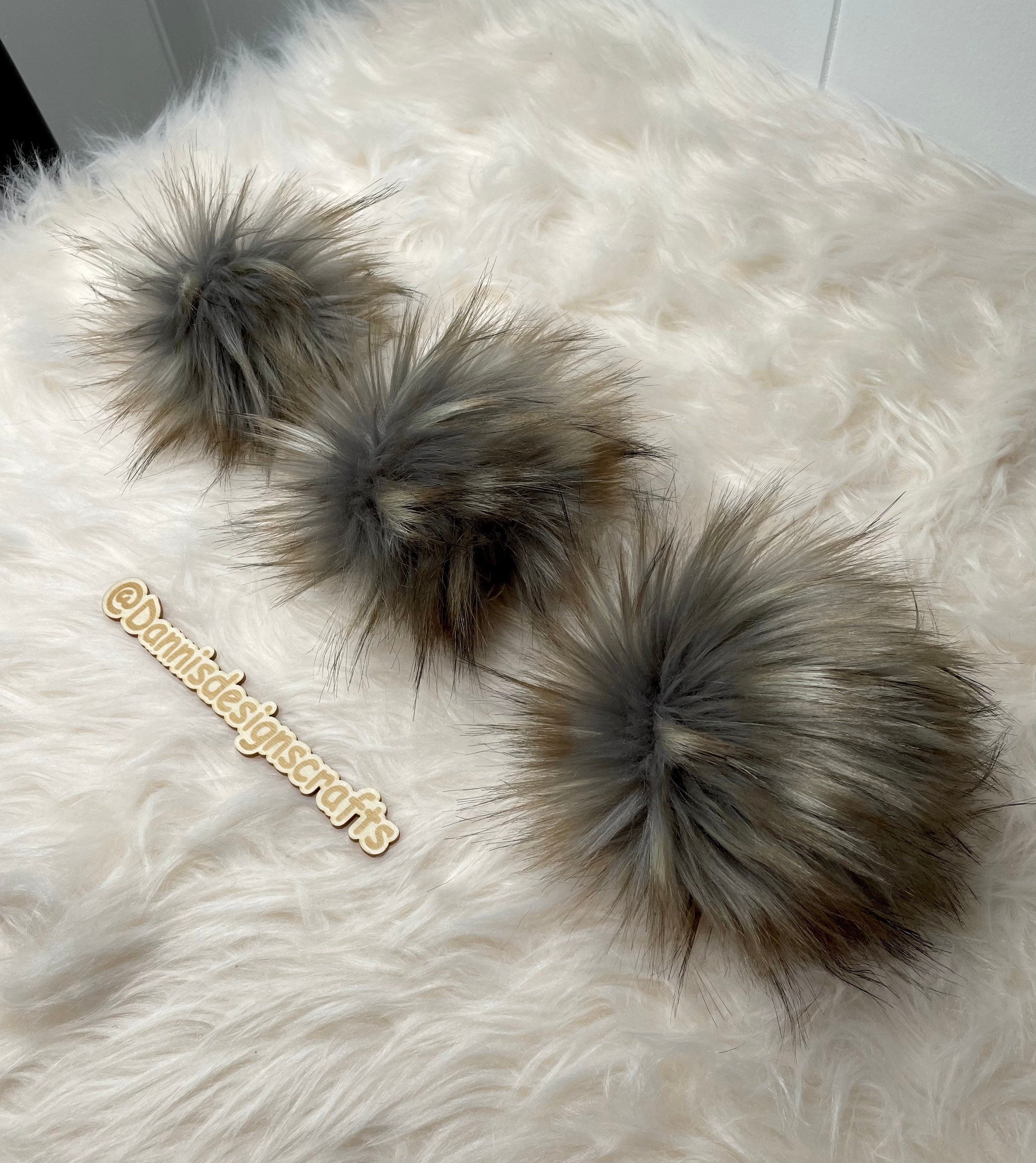 Apollo wolf gray faux fur Pom Pom