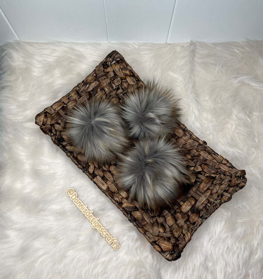 Apollo wolf gray faux fur Pom Pom