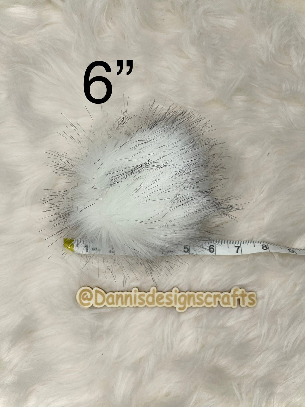 Dire wolf Faux fur Pom Pom