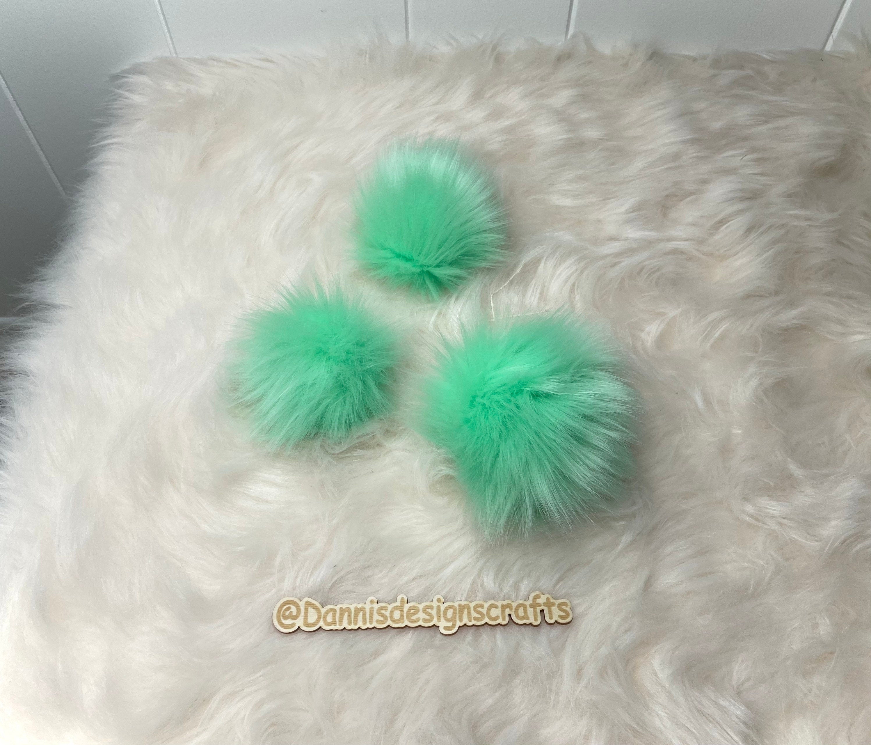Mint Faux fur Pom Pom