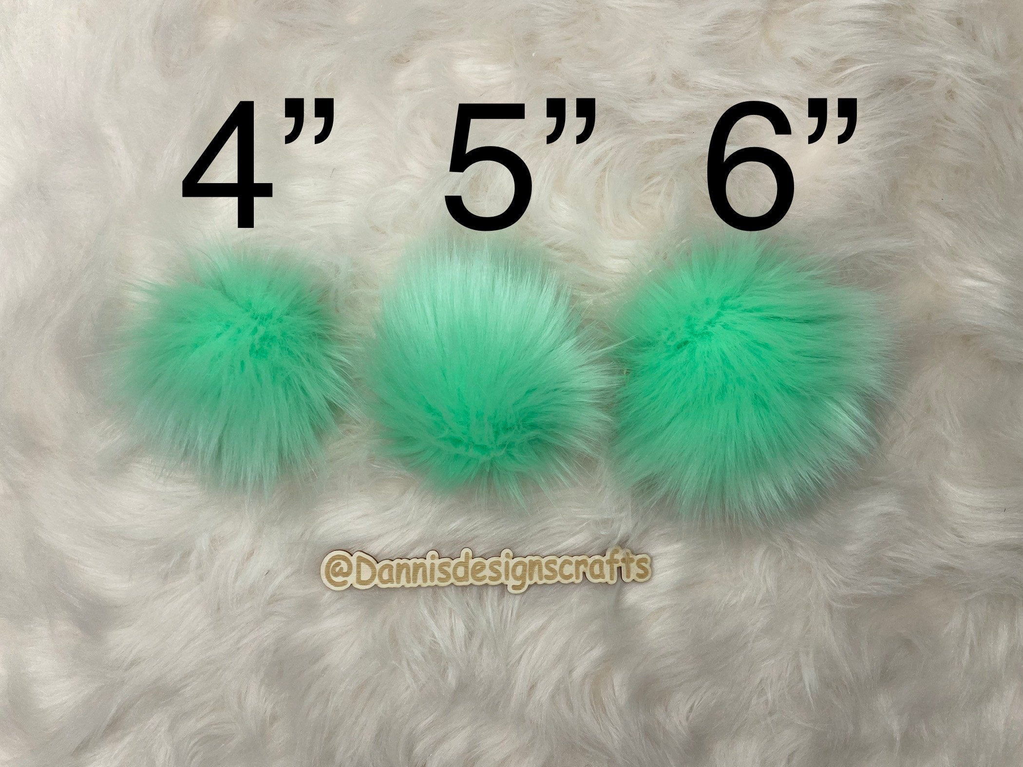 Mint Faux fur Pom Pom