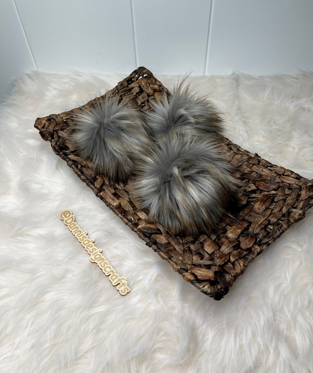 Apollo wolf gray faux fur Pom Pom