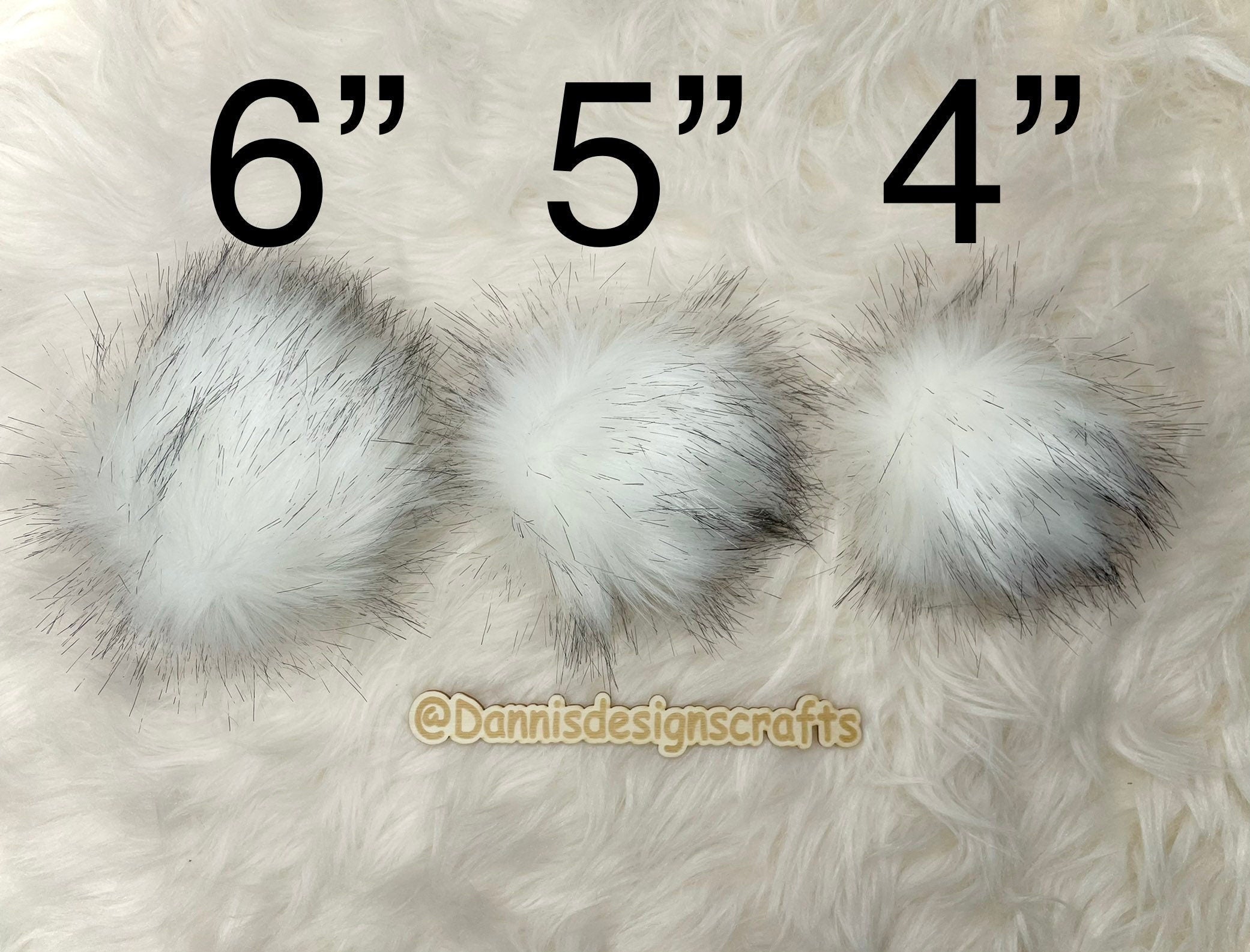 Dire wolf Faux fur Pom Pom