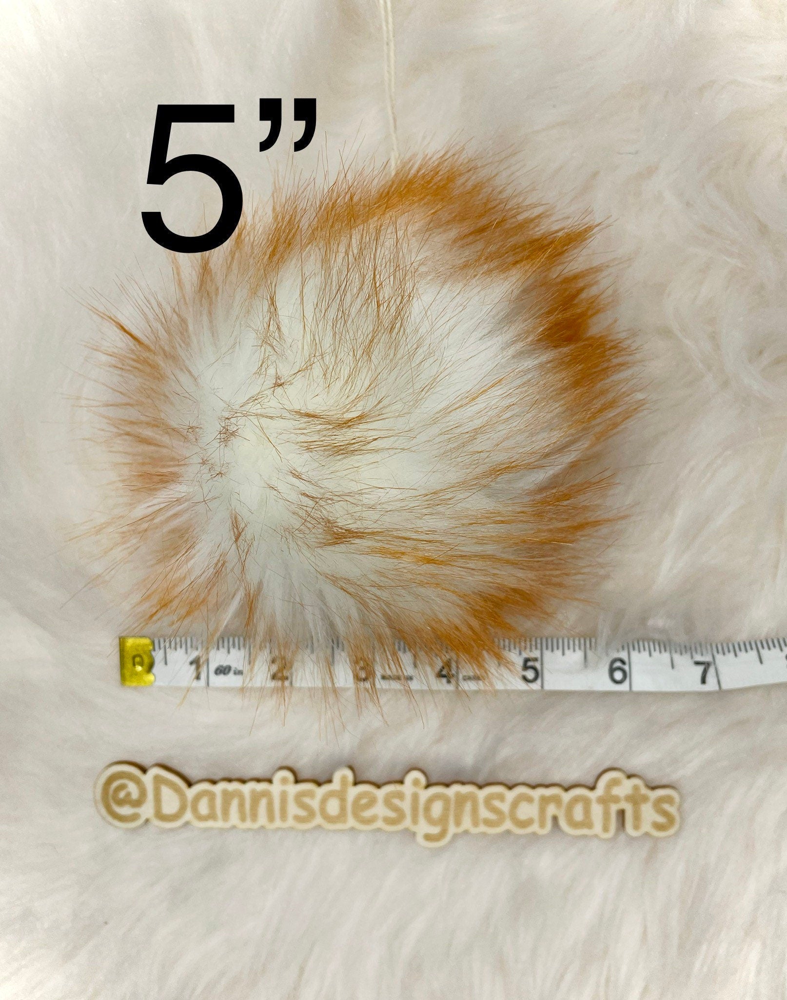 Amber Faux fur Pom Pom
