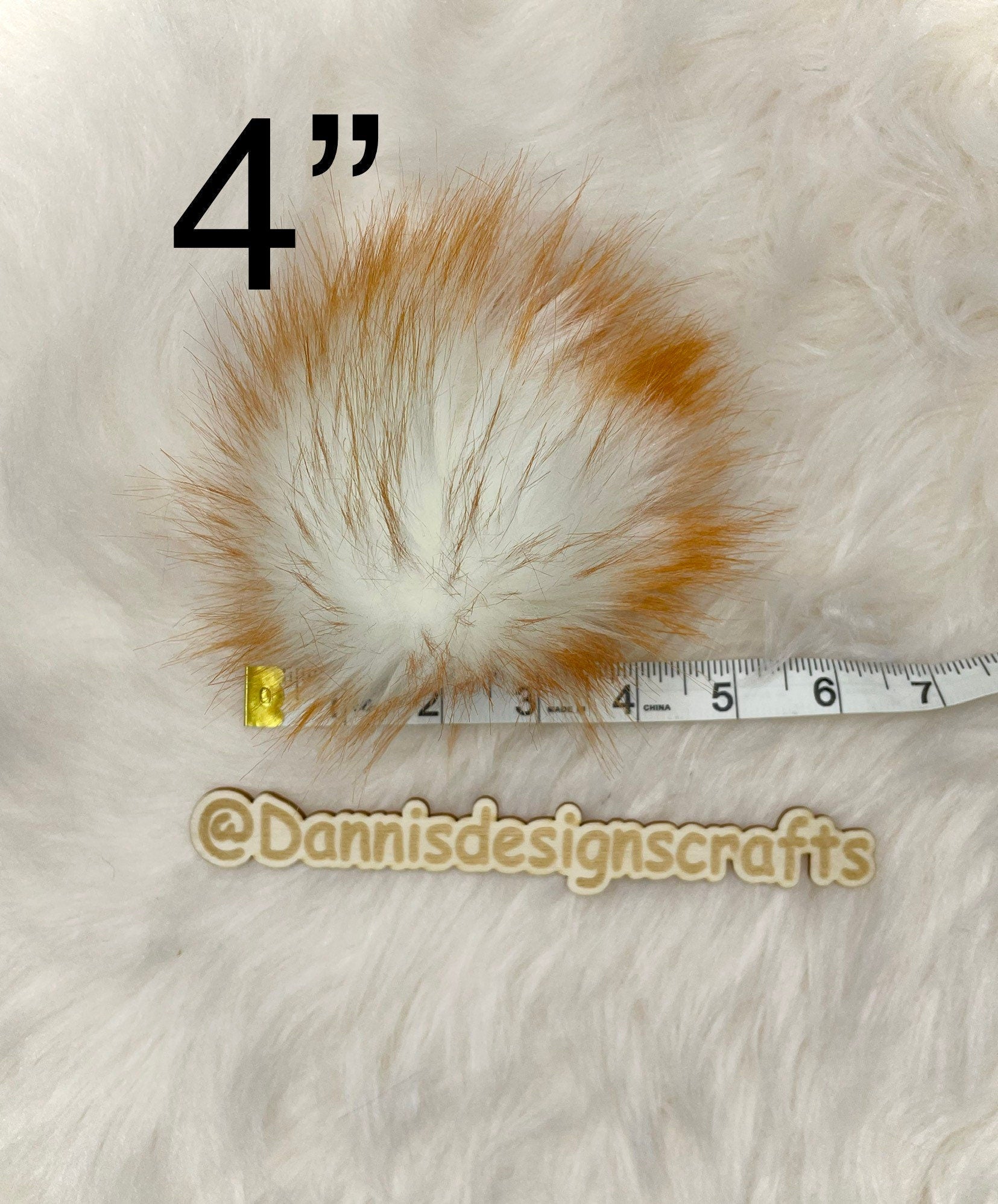 Amber Faux fur Pom Pom