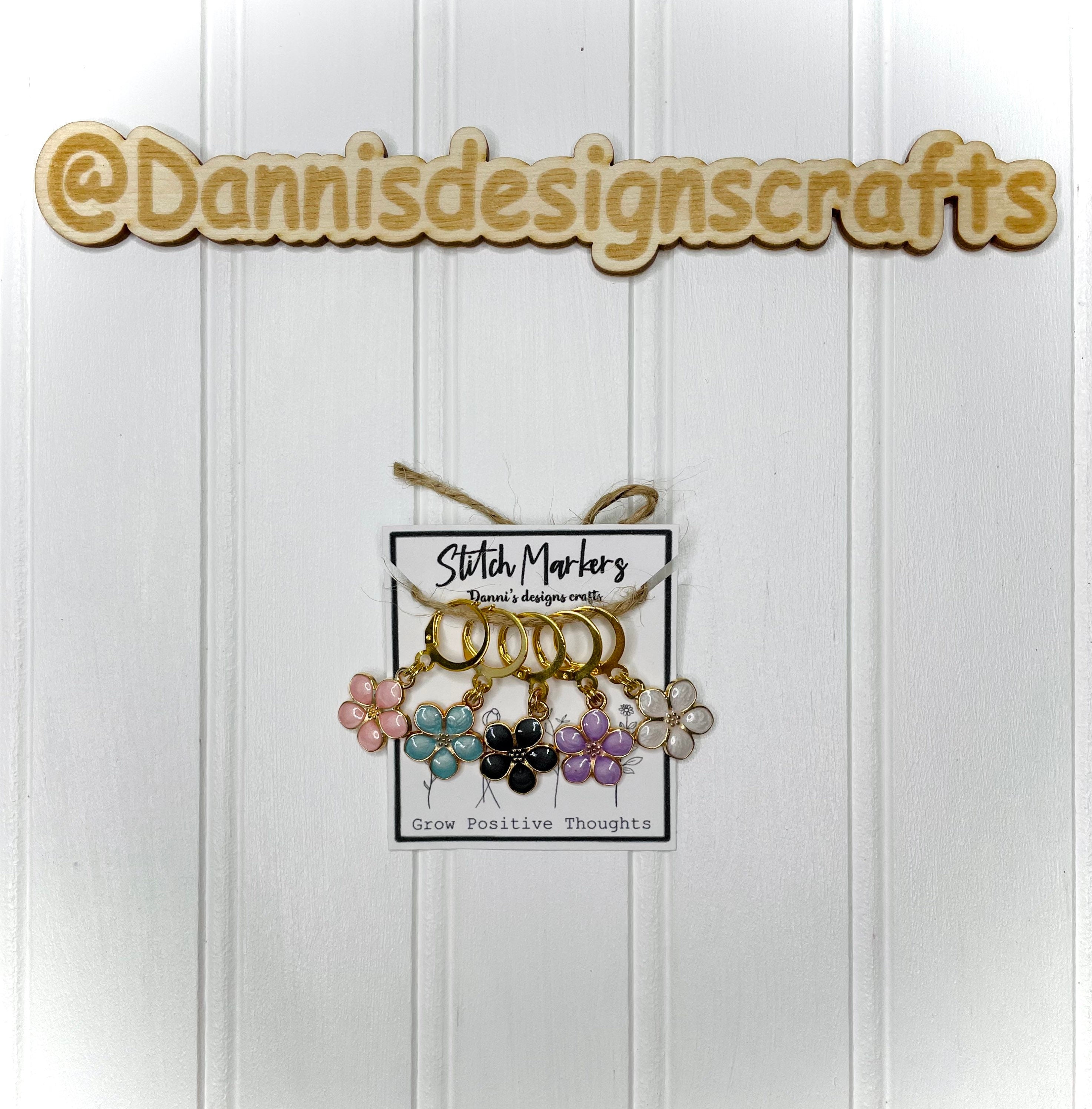 Flower stitch markers