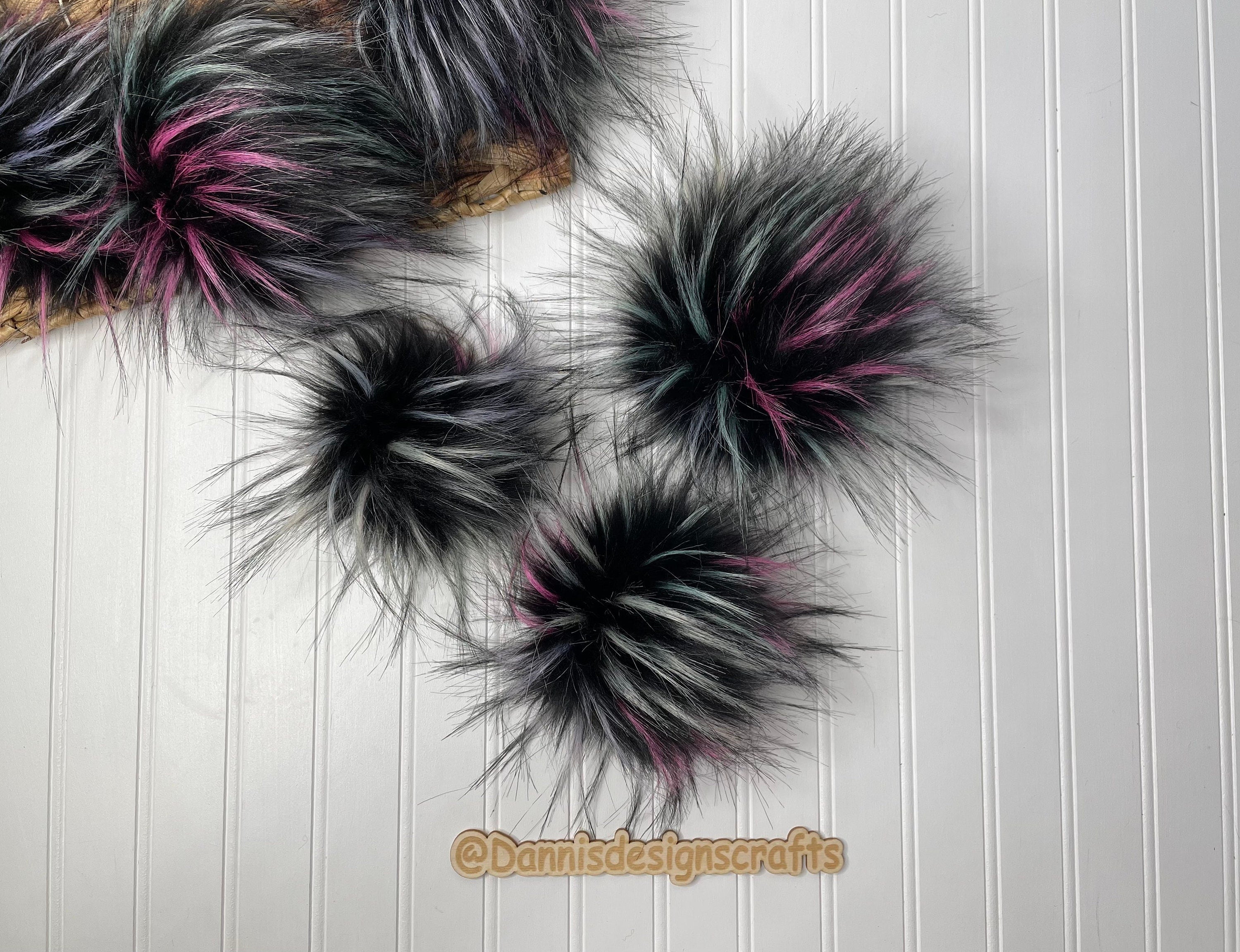 Fireworks 3 Faux fur Pom Pom