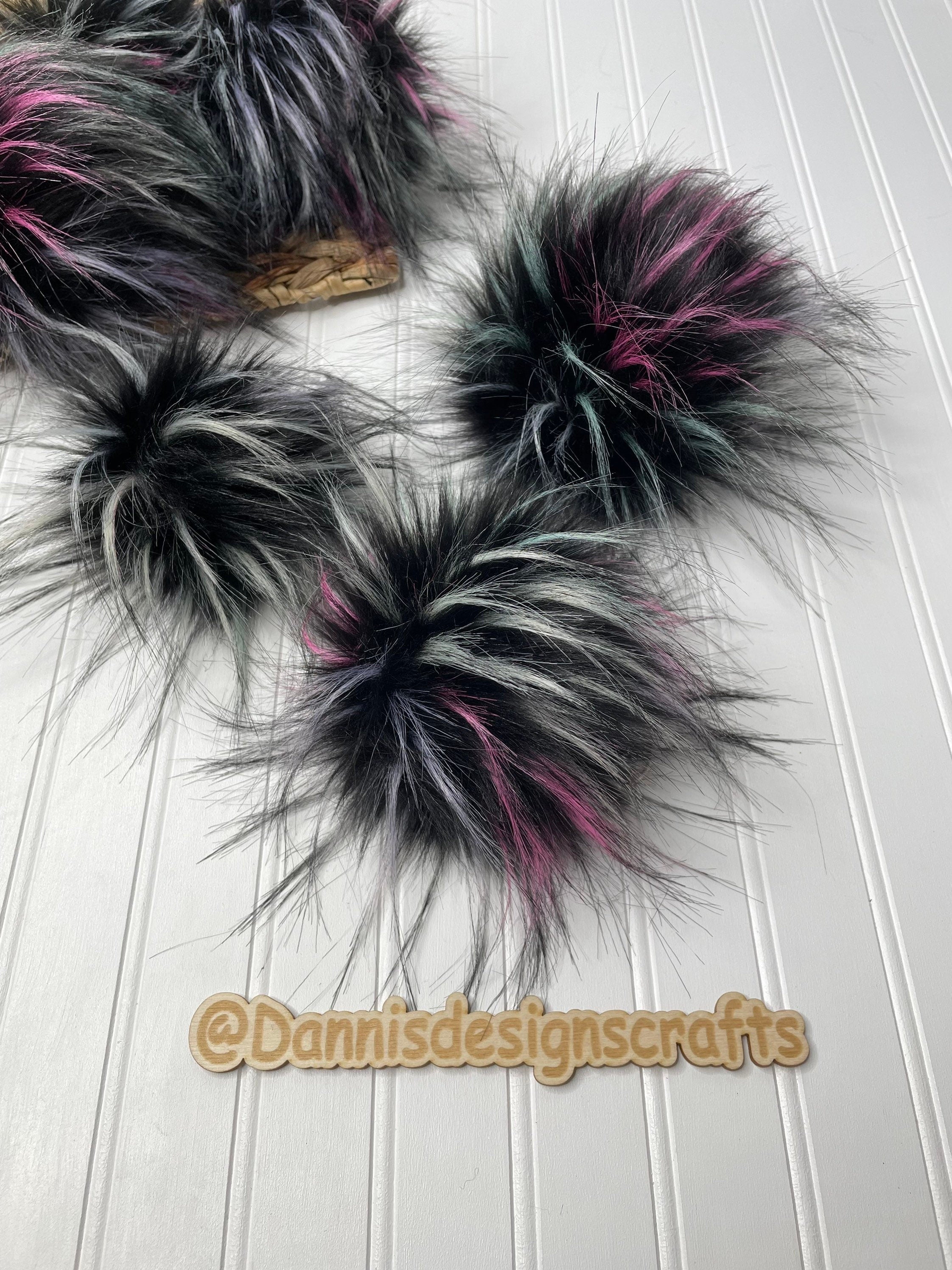 Fireworks 3 Faux fur Pom Pom