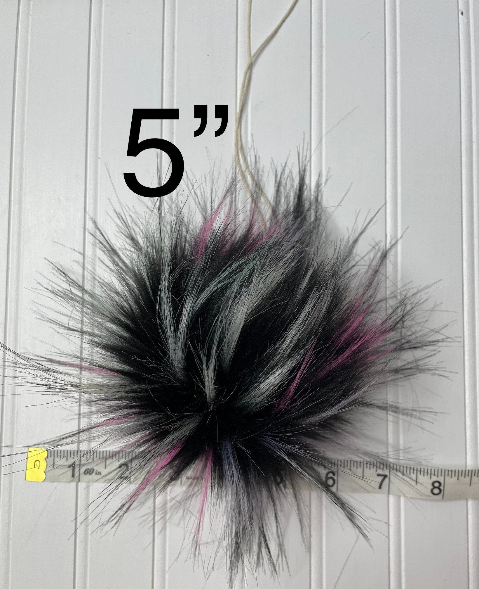 Fireworks 3 Faux fur Pom Pom