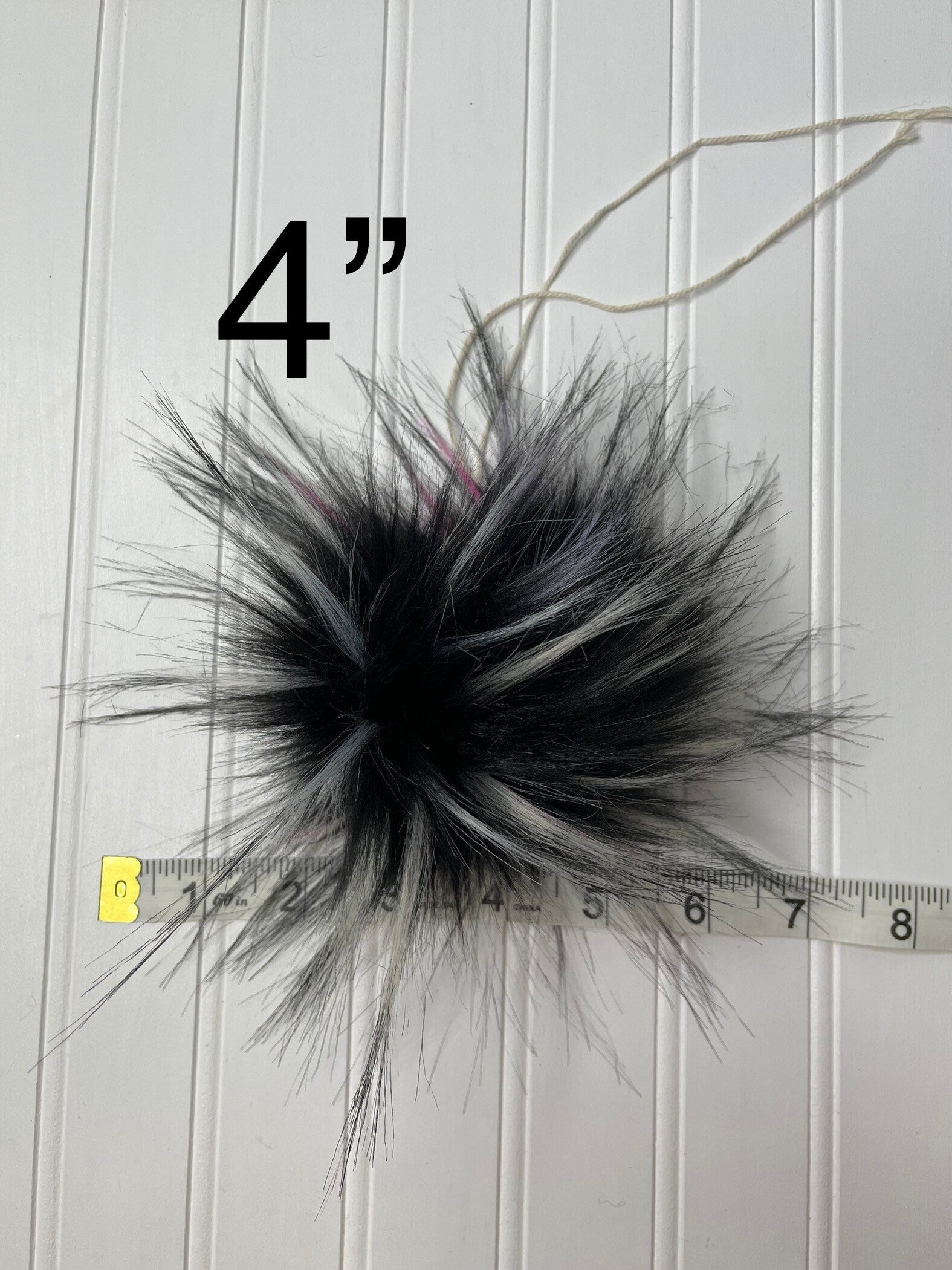 Fireworks 3 Faux fur Pom Pom