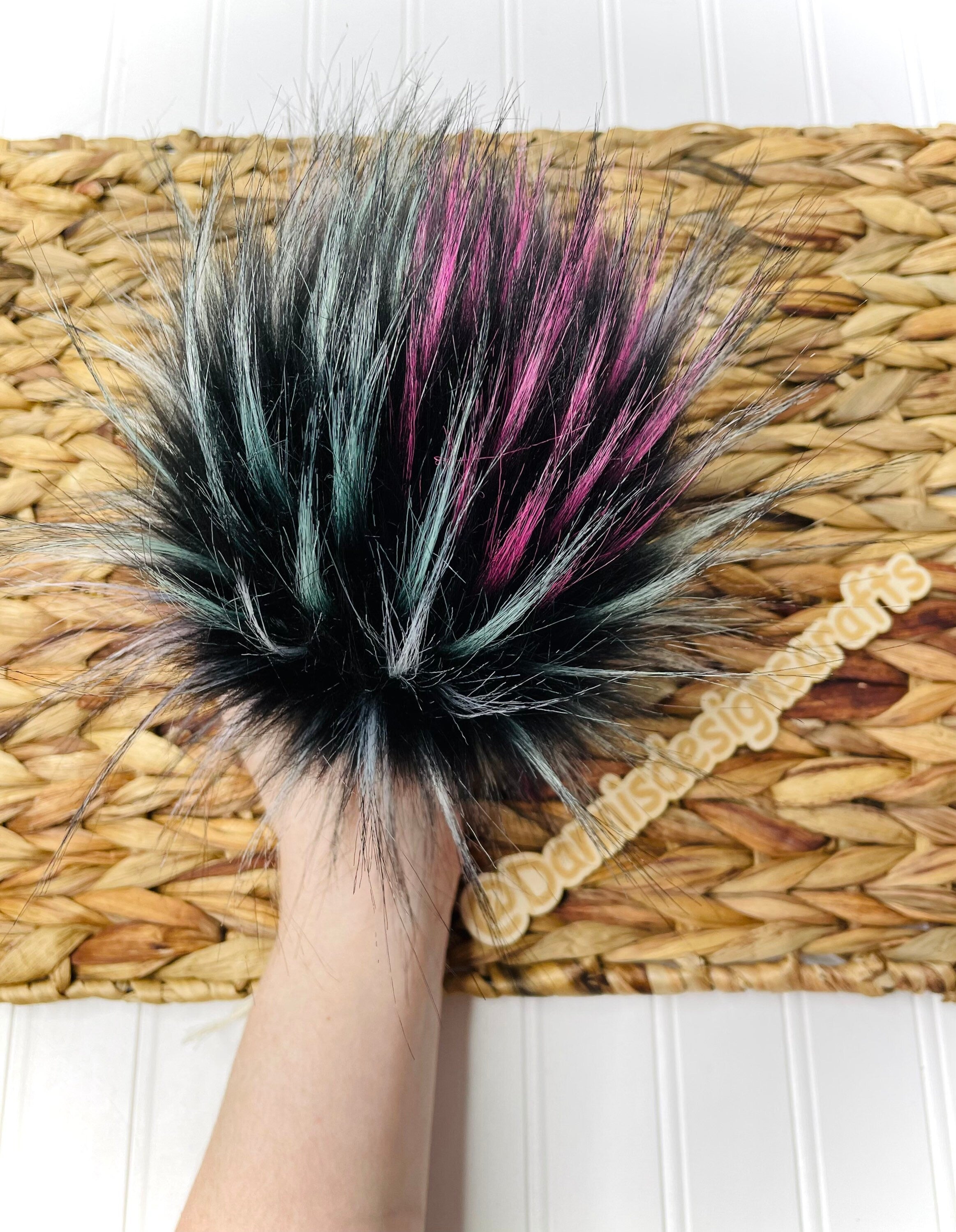 Fireworks 3 Faux fur Pom Pom