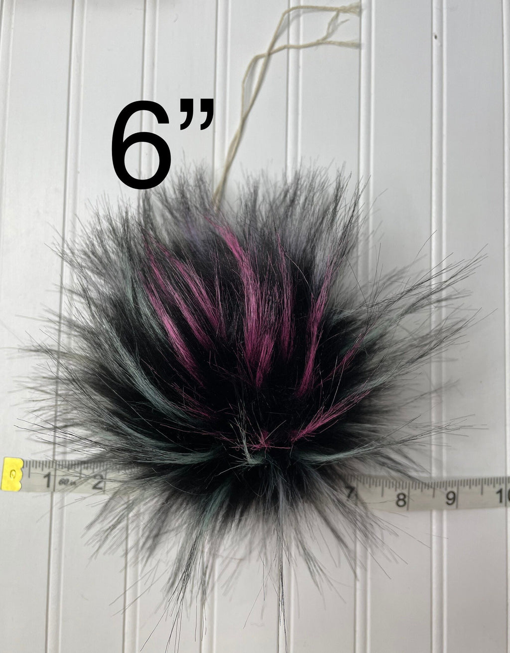 Fireworks 3 Faux fur Pom Pom