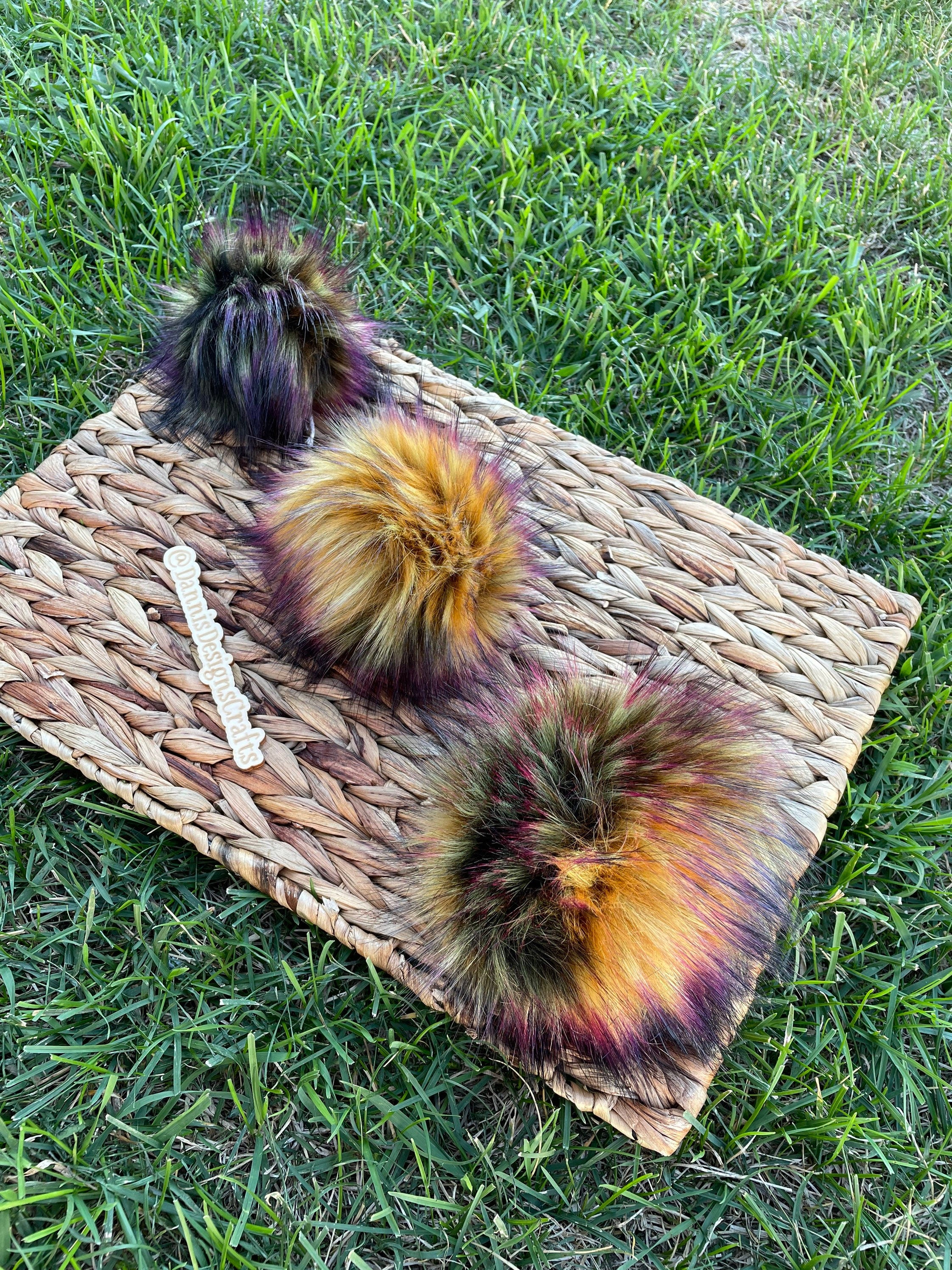 Retro flower lux faux fur pom pom