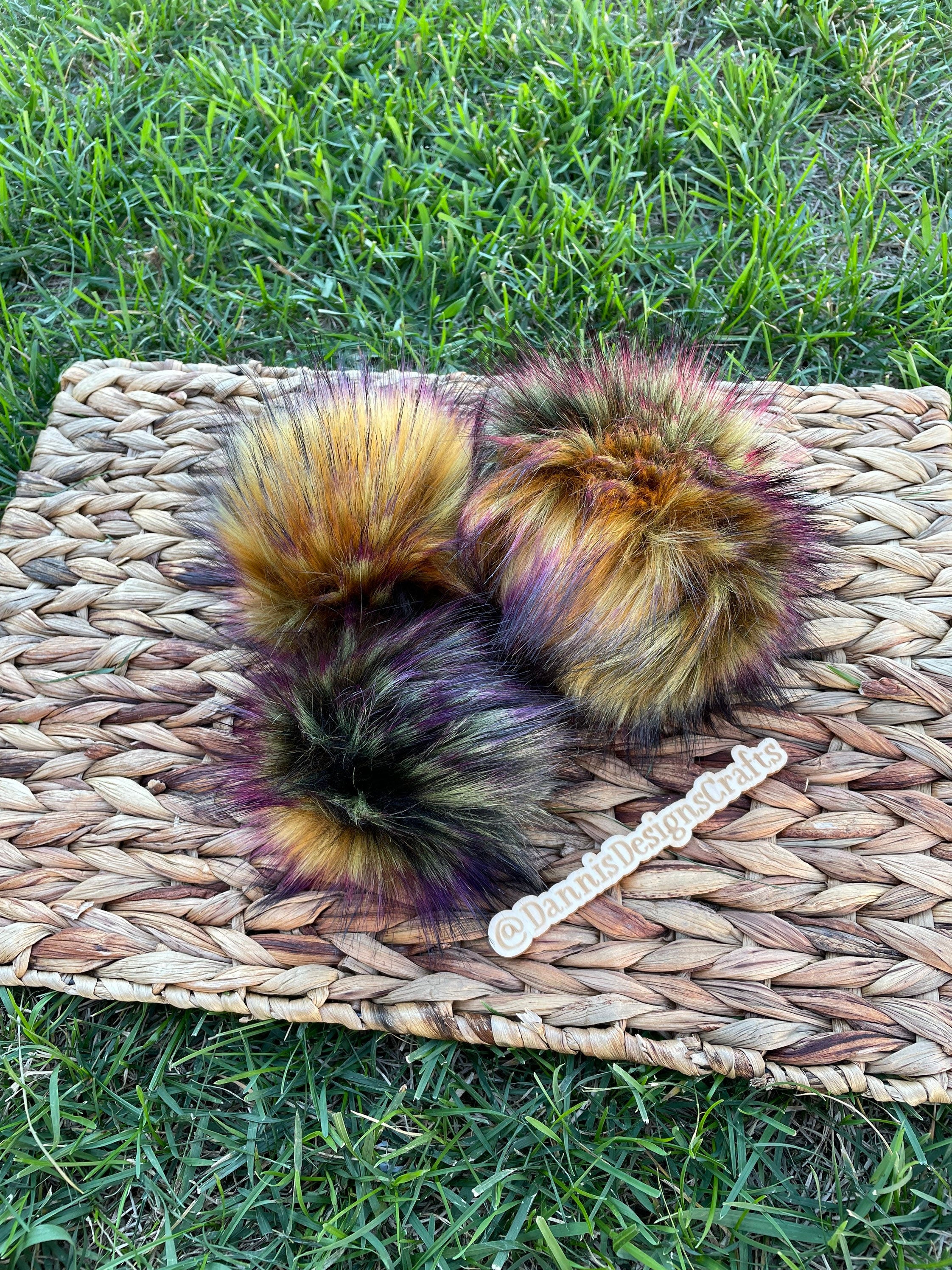 Retro flower lux faux fur pom pom