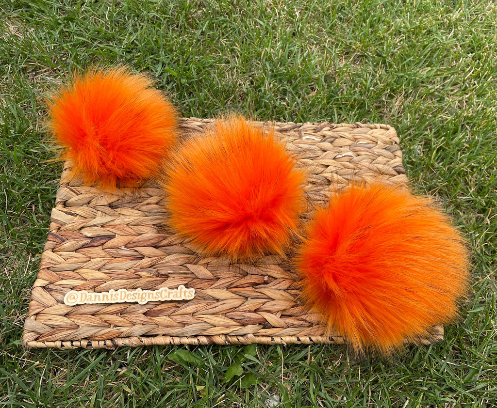 Carrots Luxe faux fur Pom Pom