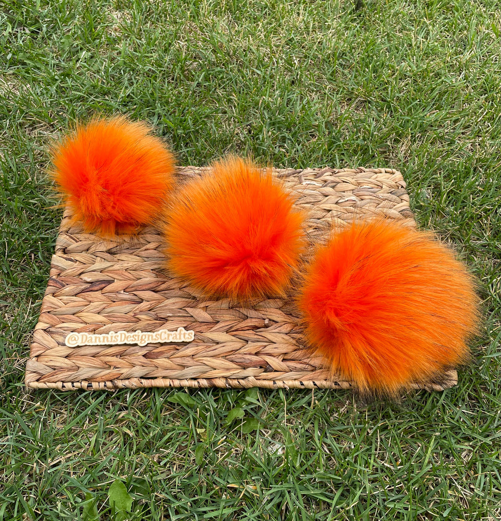 Carrots Luxe faux fur Pom Pom