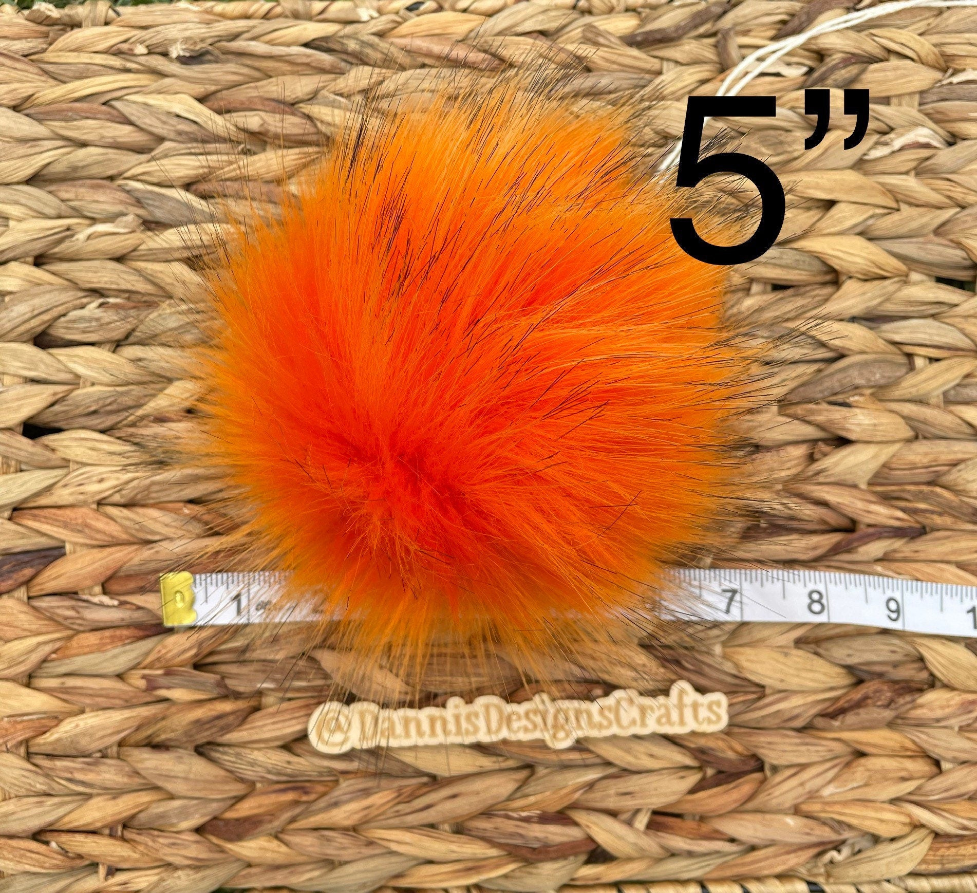 Carrots Luxe faux fur Pom Pom