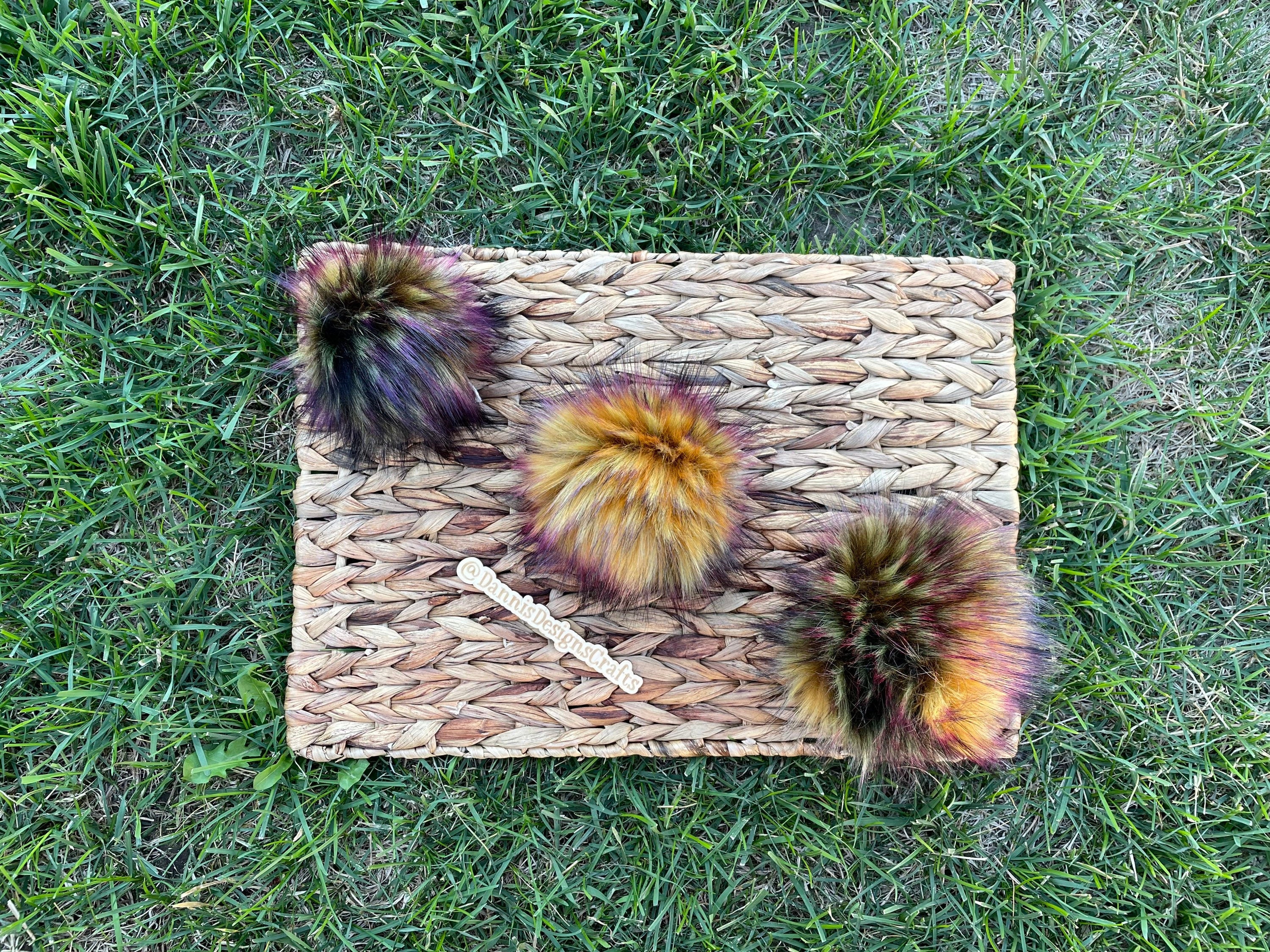 Retro flower lux faux fur pom pom