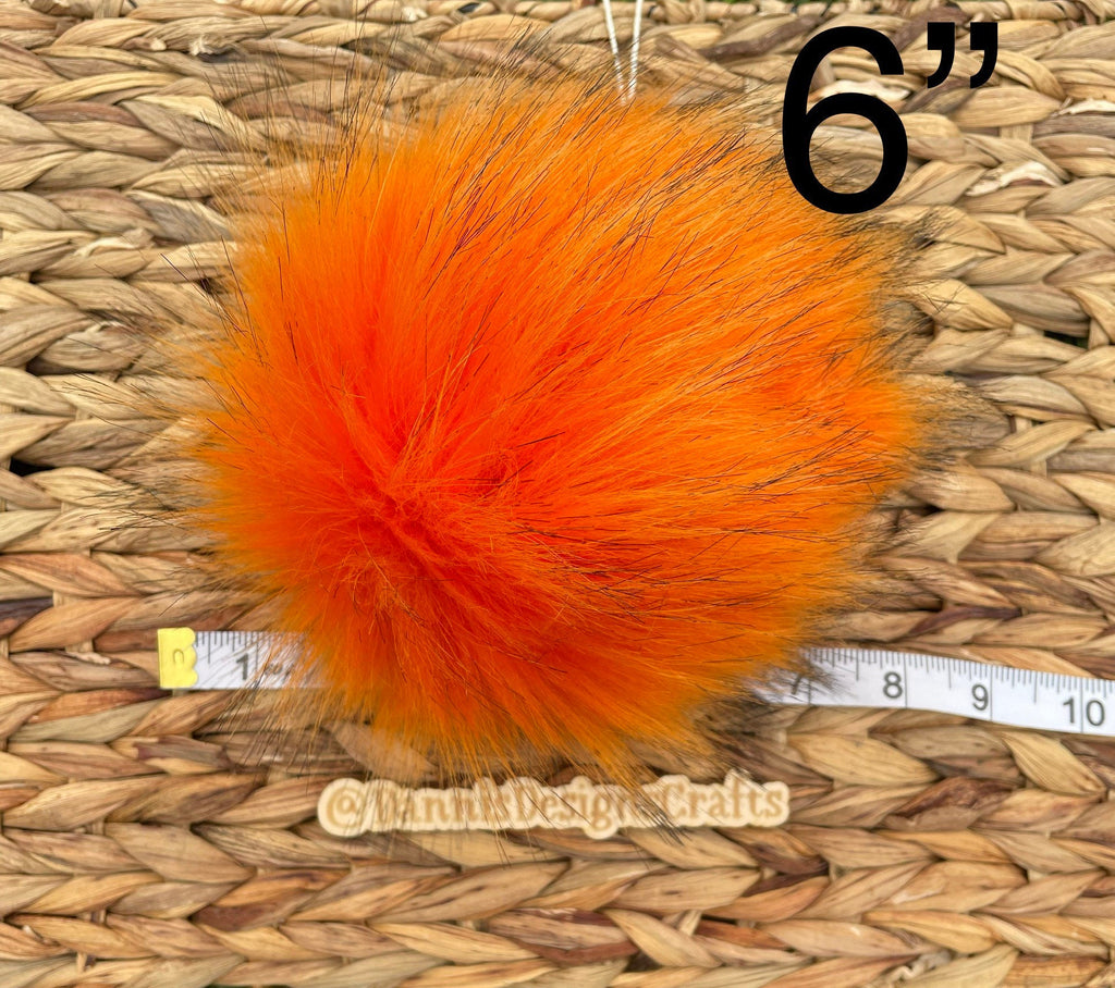 Carrots Luxe faux fur Pom Pom