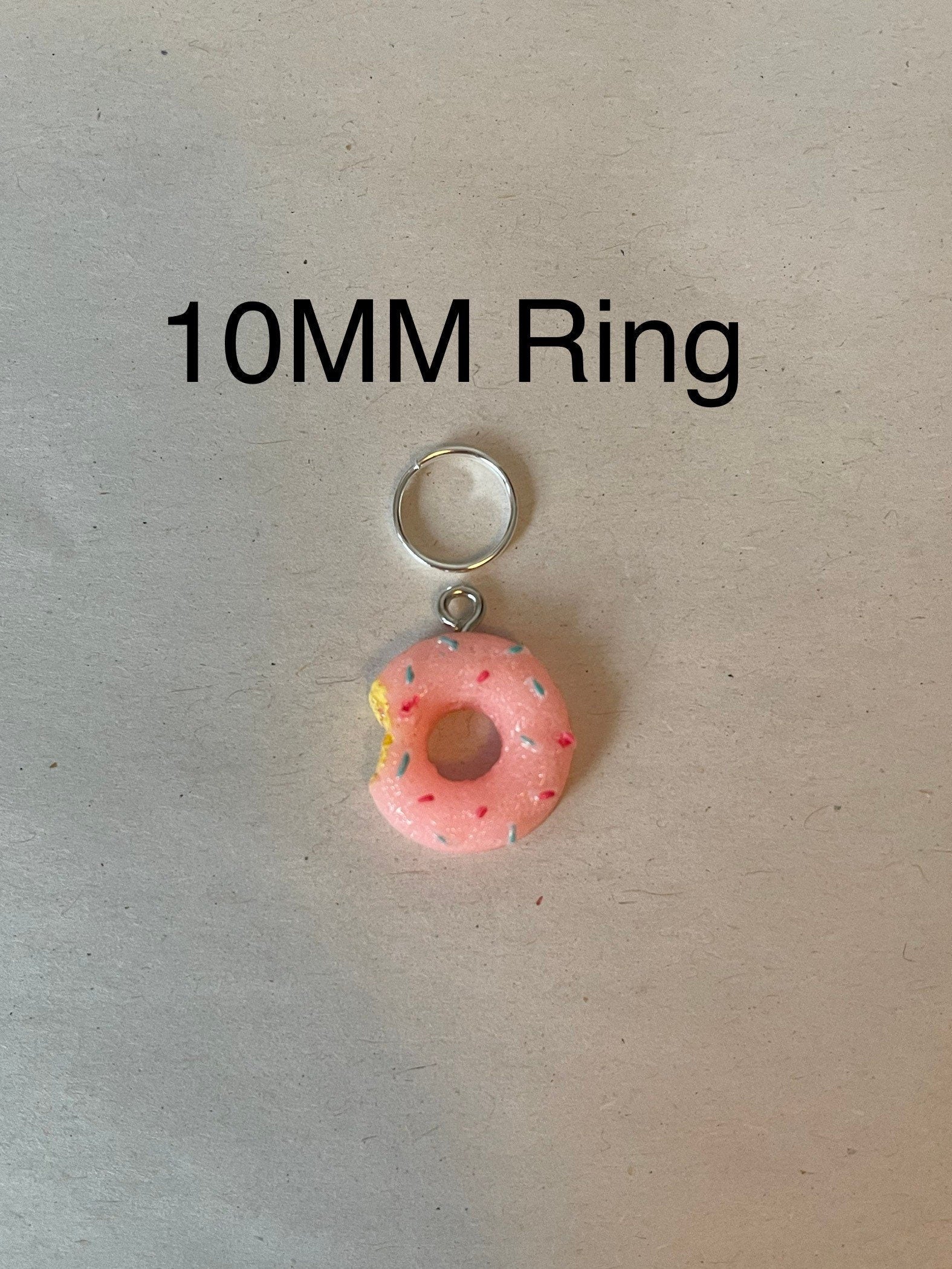 Donut stitch markers