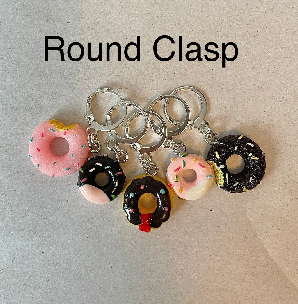 Donut stitch markers