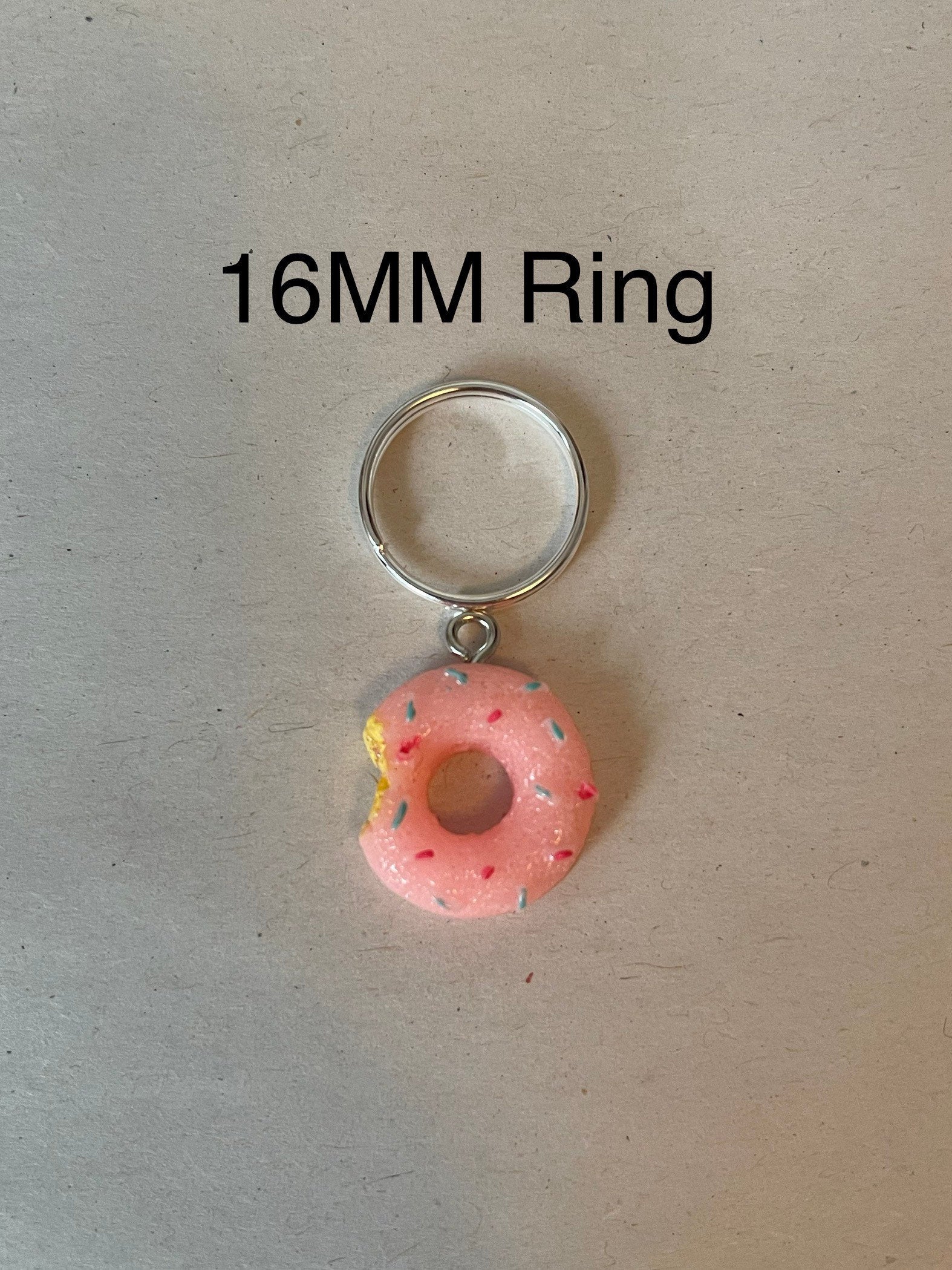 Donut stitch markers