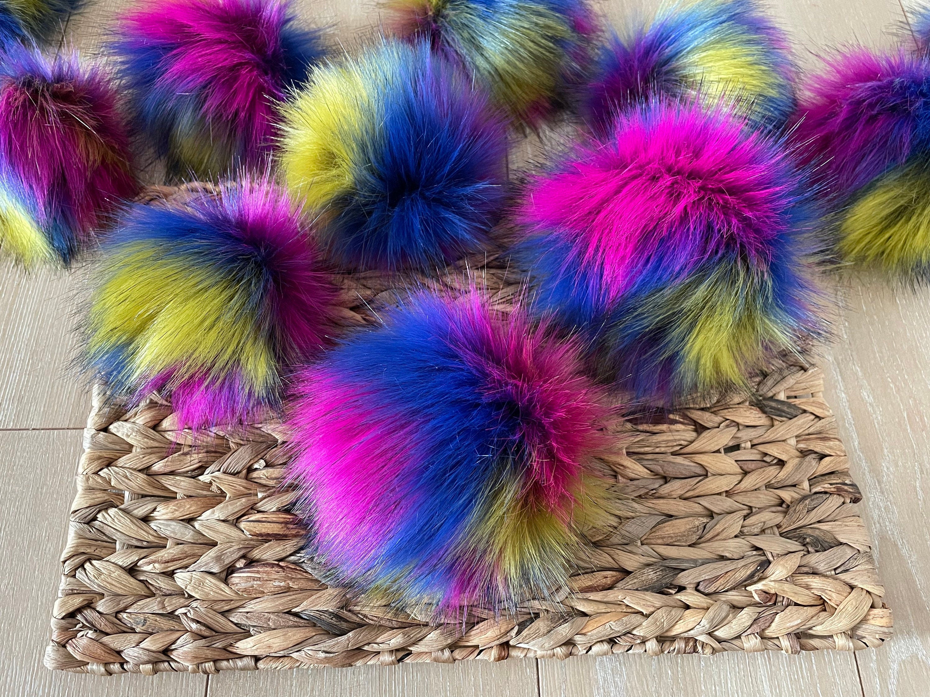Troll Luxe faux fur Pom Poms