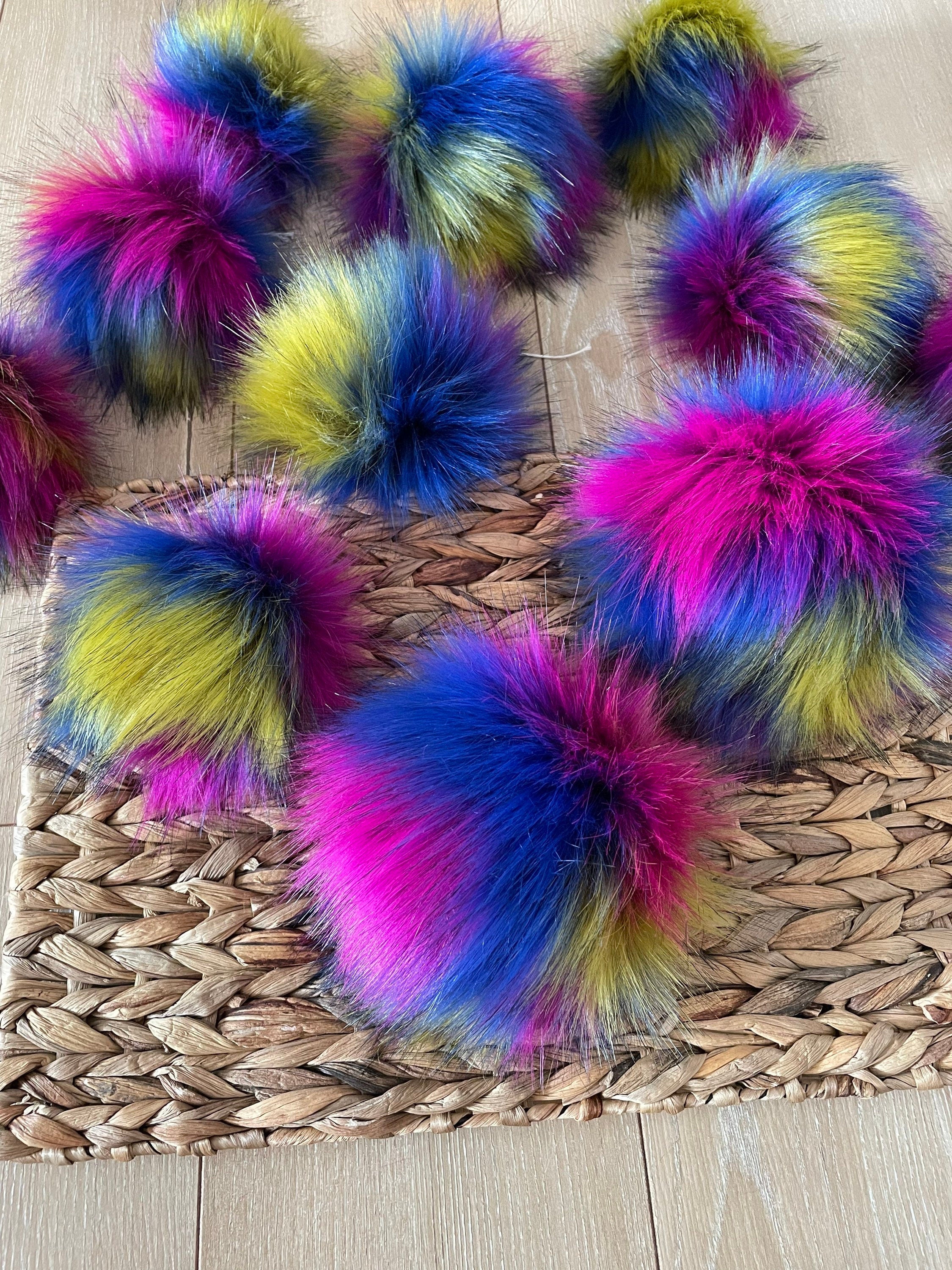 Troll Luxe faux fur Pom Poms