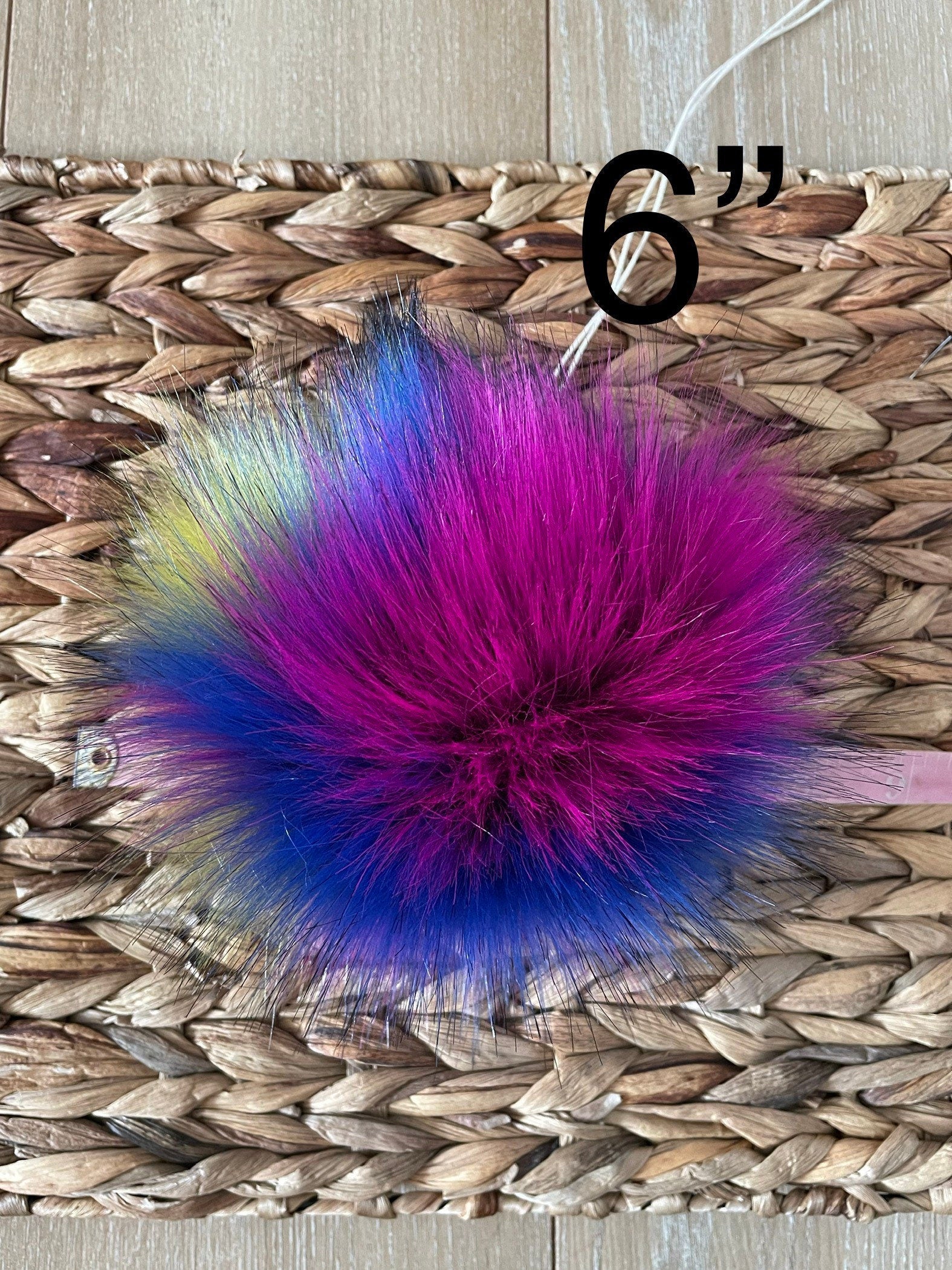 Troll Luxe faux fur Pom Poms