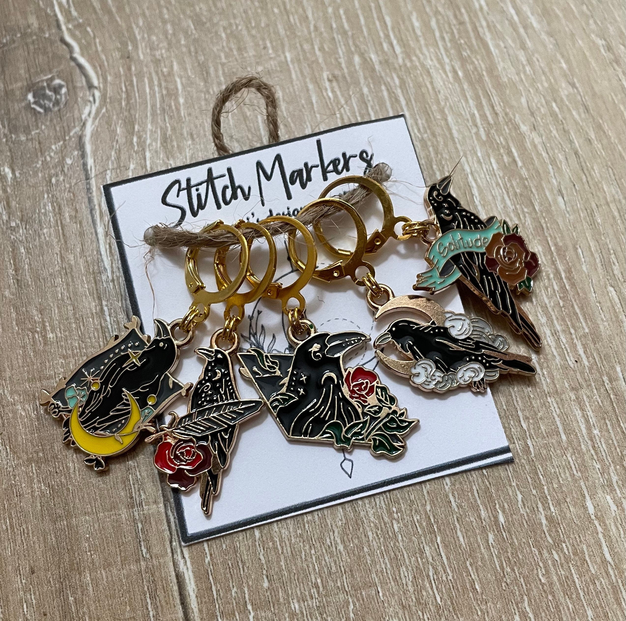 Raven / crow Stitch markers, gothic, witchy, crochet, knit, gold plated, with round clasp, 5 pack, bee, cute, knitting, open and closet
