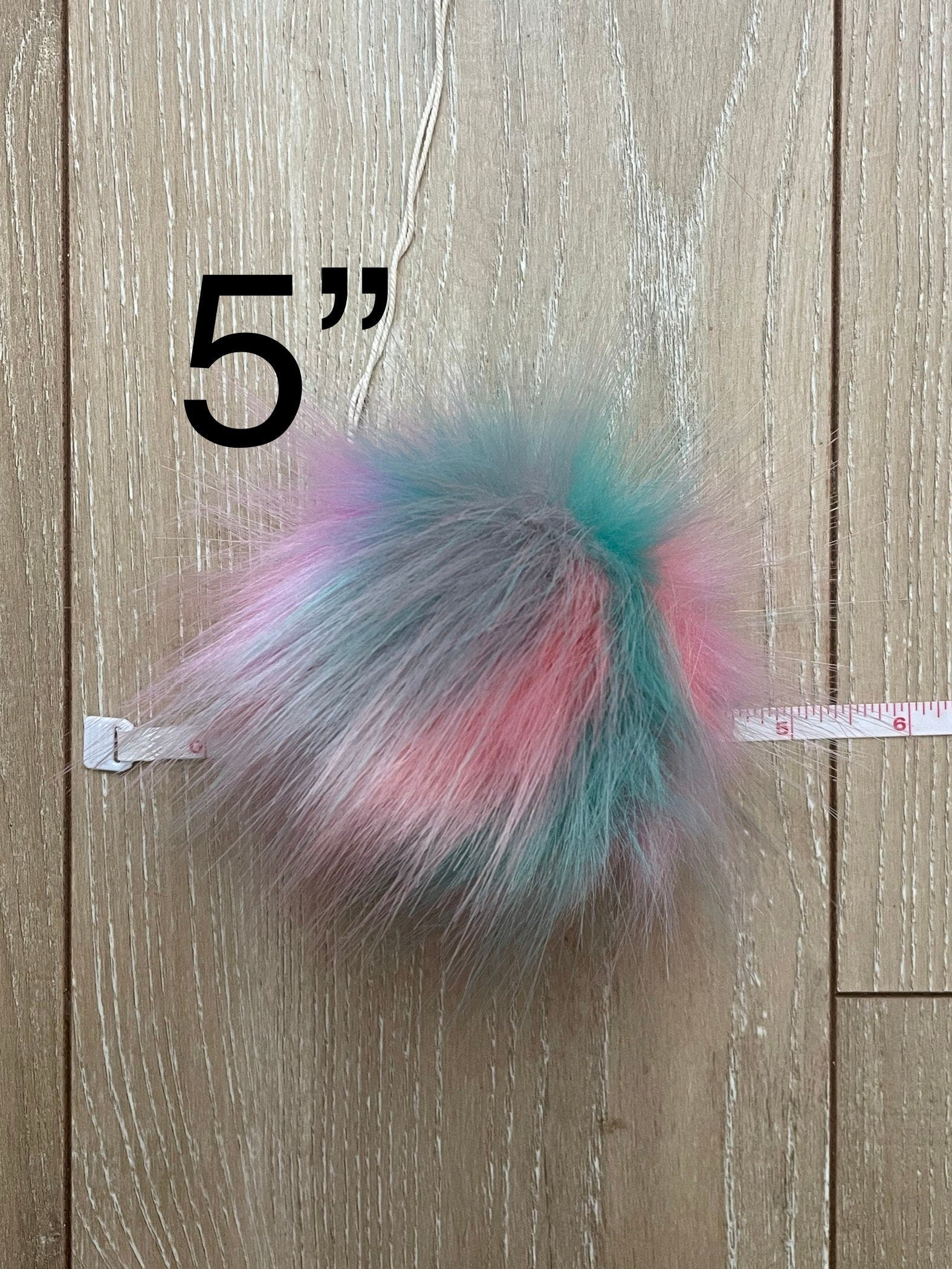 Cotton candy fizz Pom Pom