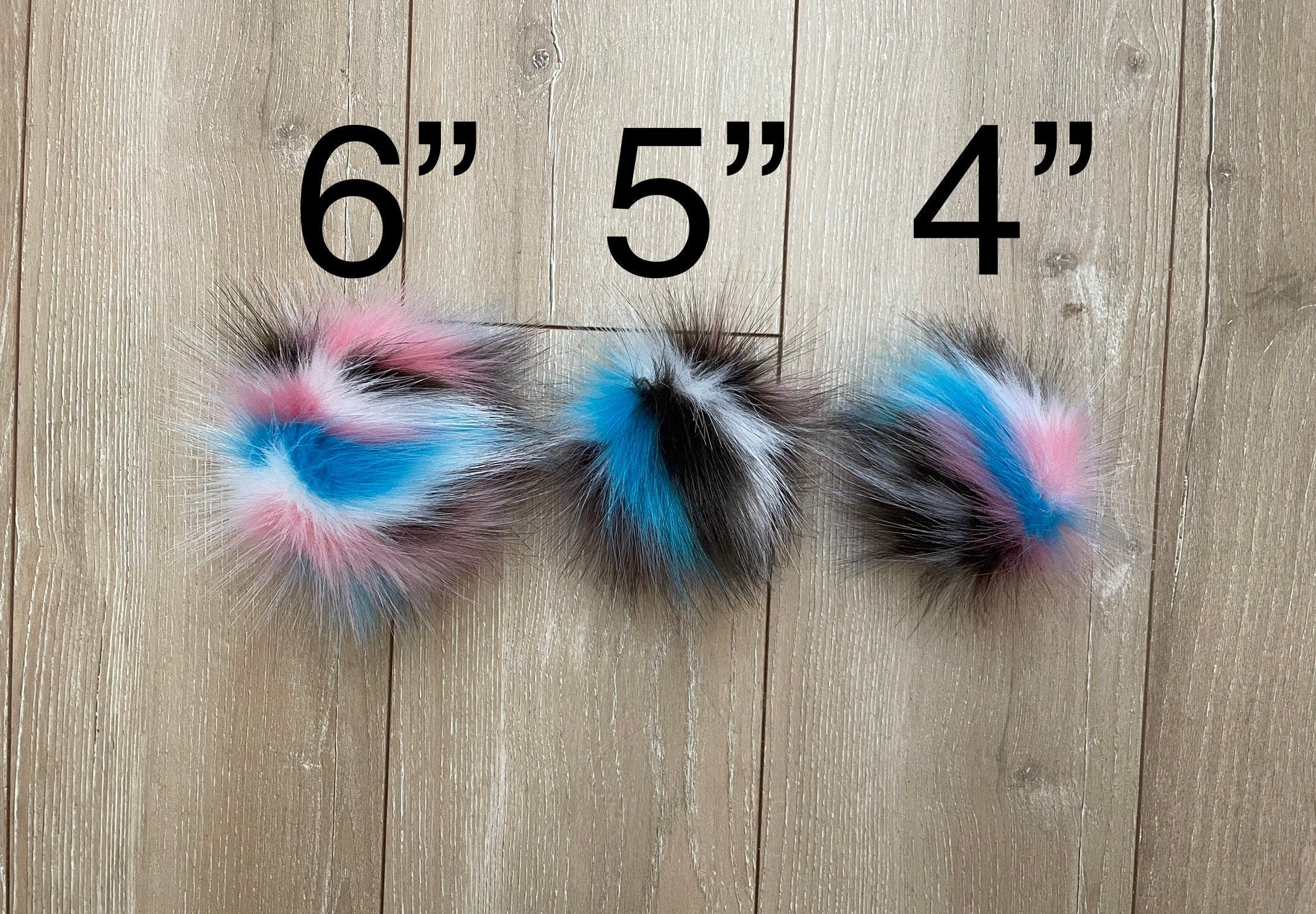 Emo baby faux fur Pom Pom