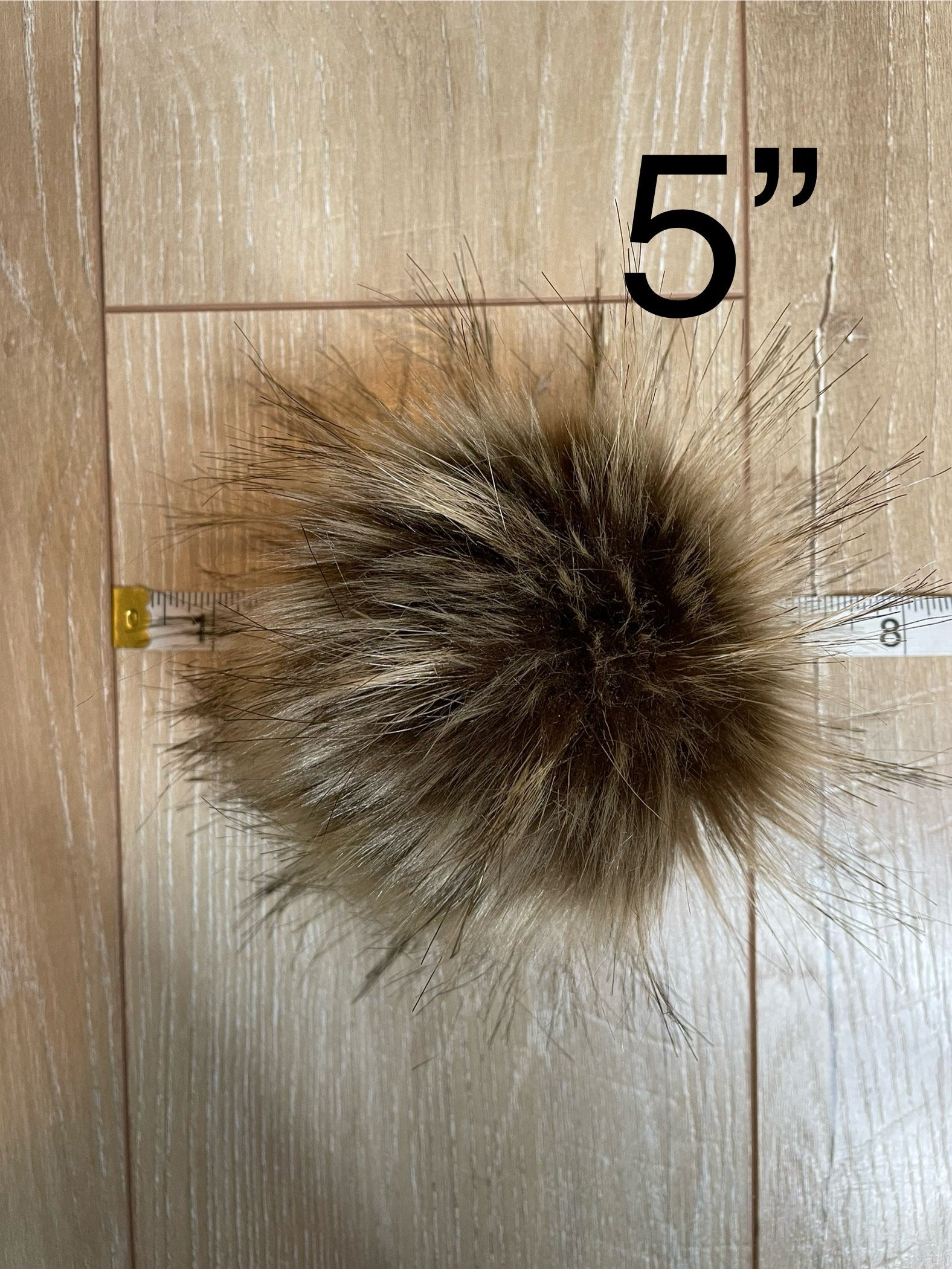 Tabby cat faux fur Pom