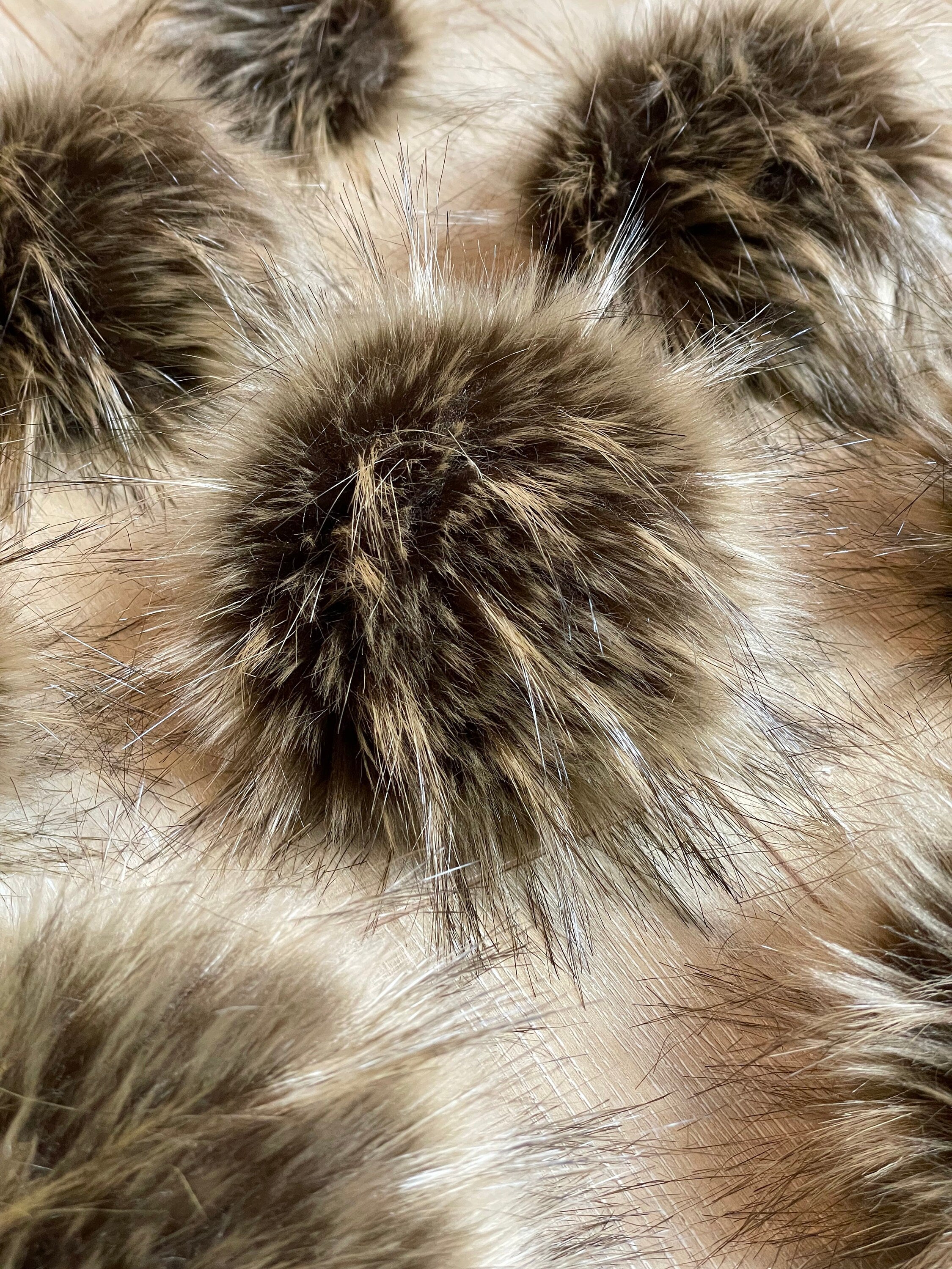 Tabby cat faux fur Pom