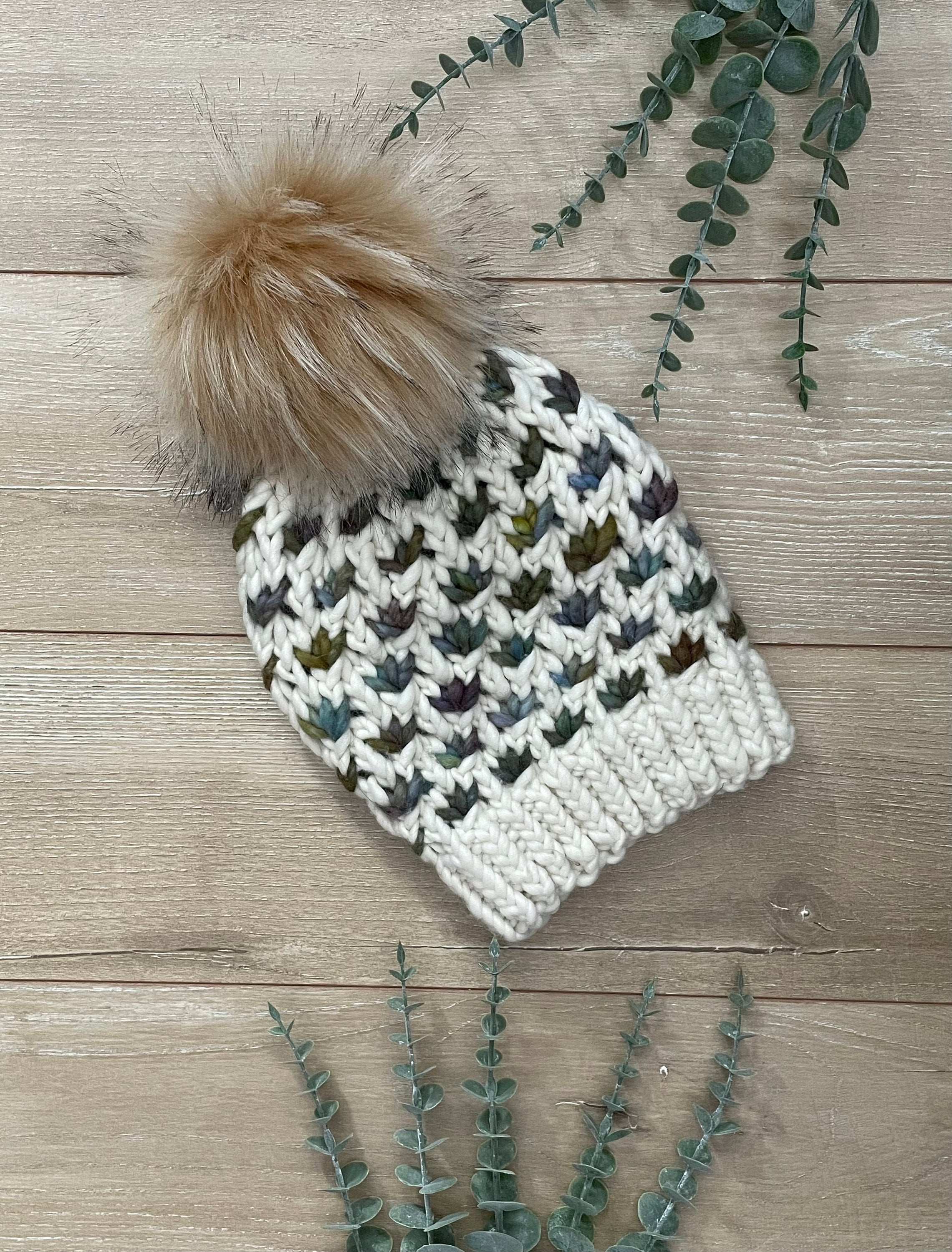 Lotus flower knit beanie size small