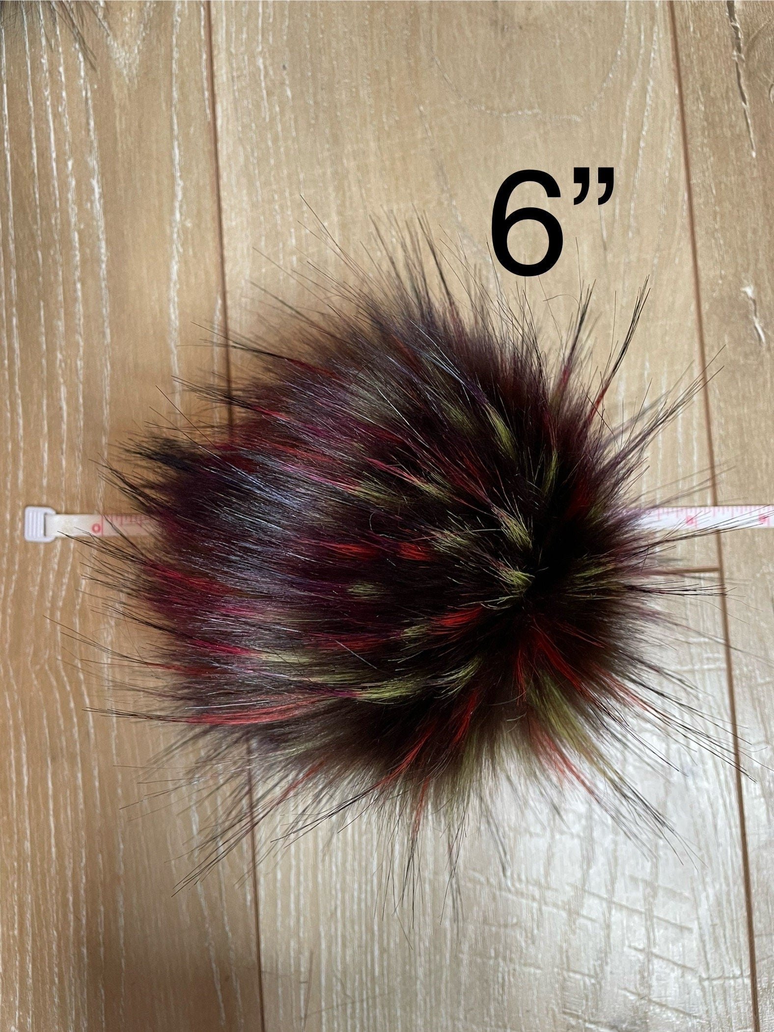 Cranberries faux fur Pom Pom