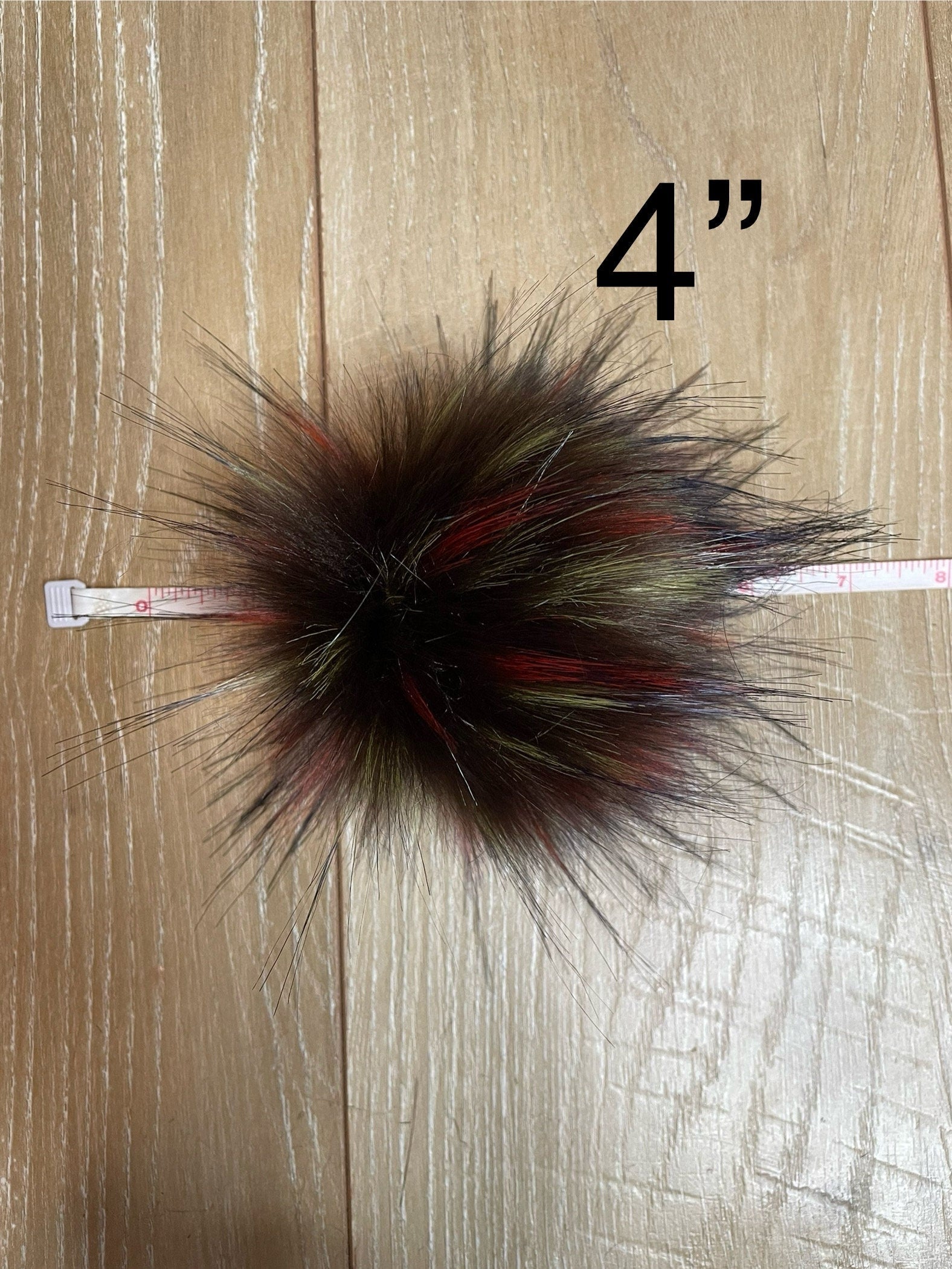 Cranberries faux fur Pom Pom