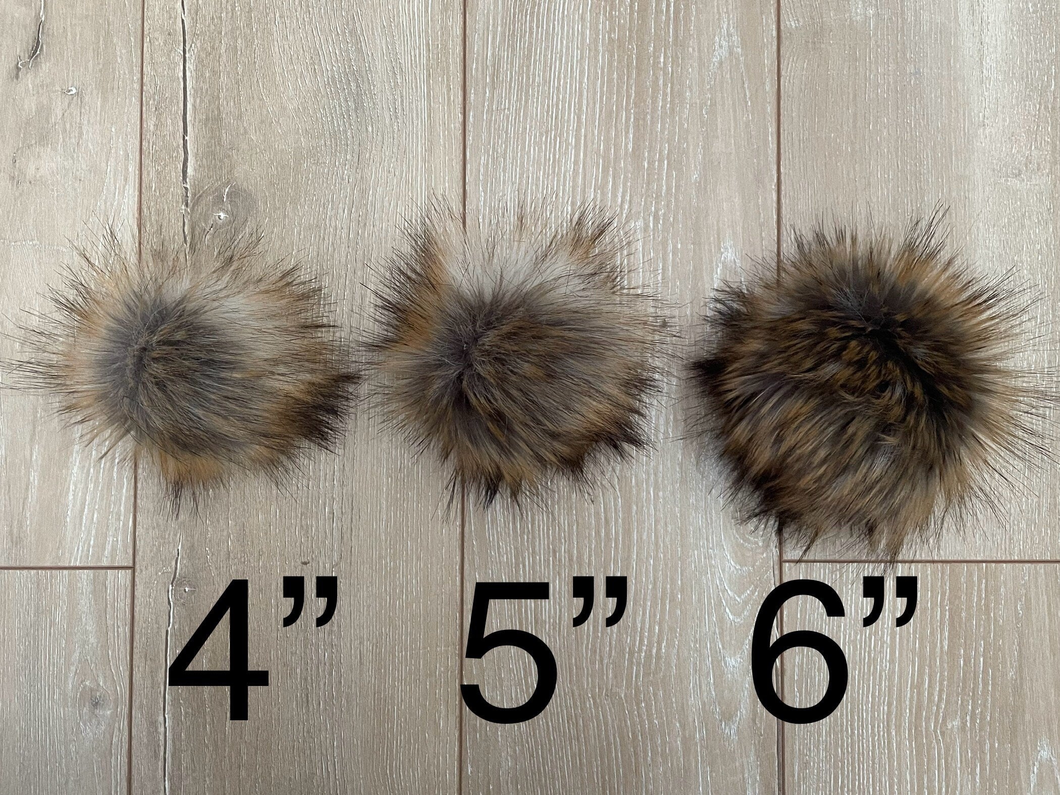Mammoth faux fur Pom Pom