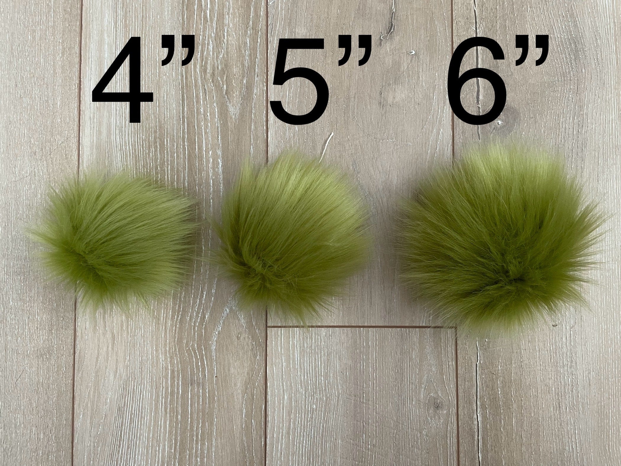 Olive faux fur Pom Pom