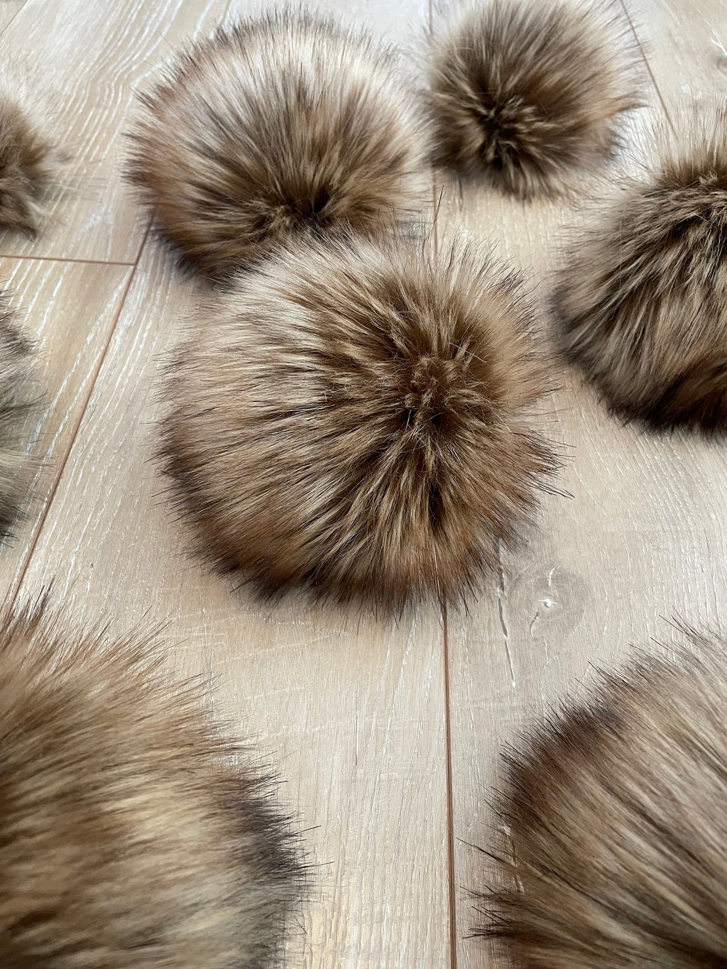 Highland Pom faux fur Pom Pom